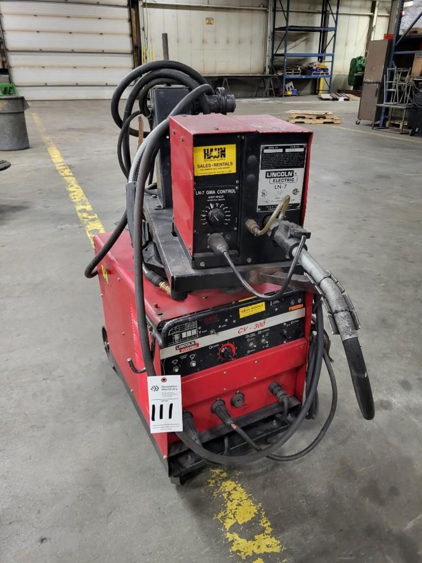 LINCOLN ELECTRIC CV-300 MIG WELDER WITH LN-7 WIRE FEEDER