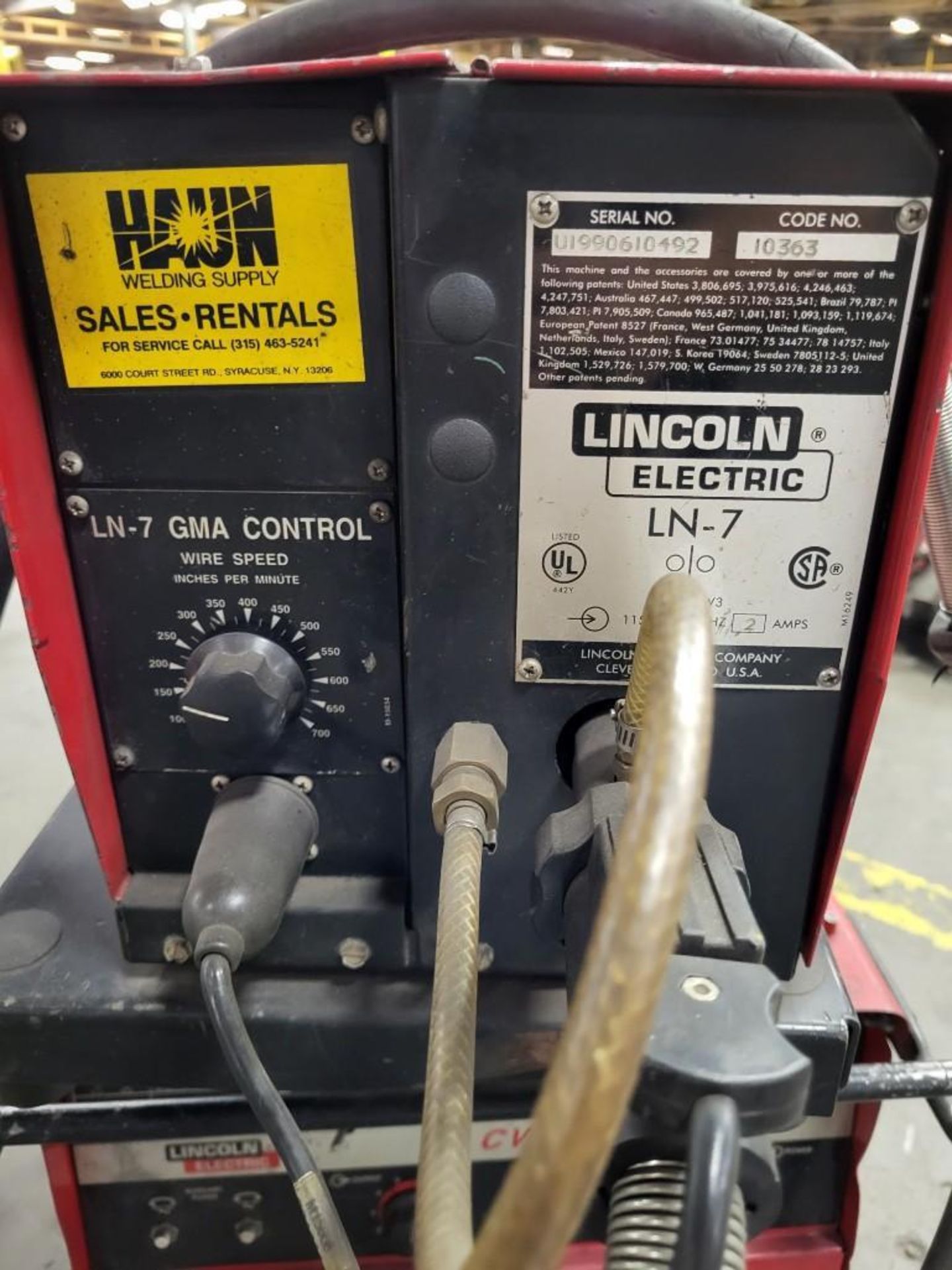 LINCOLN ELECTRIC CV-300 MIG WELDER WITH LN-7 WIRE FEEDER - Image 6 of 9