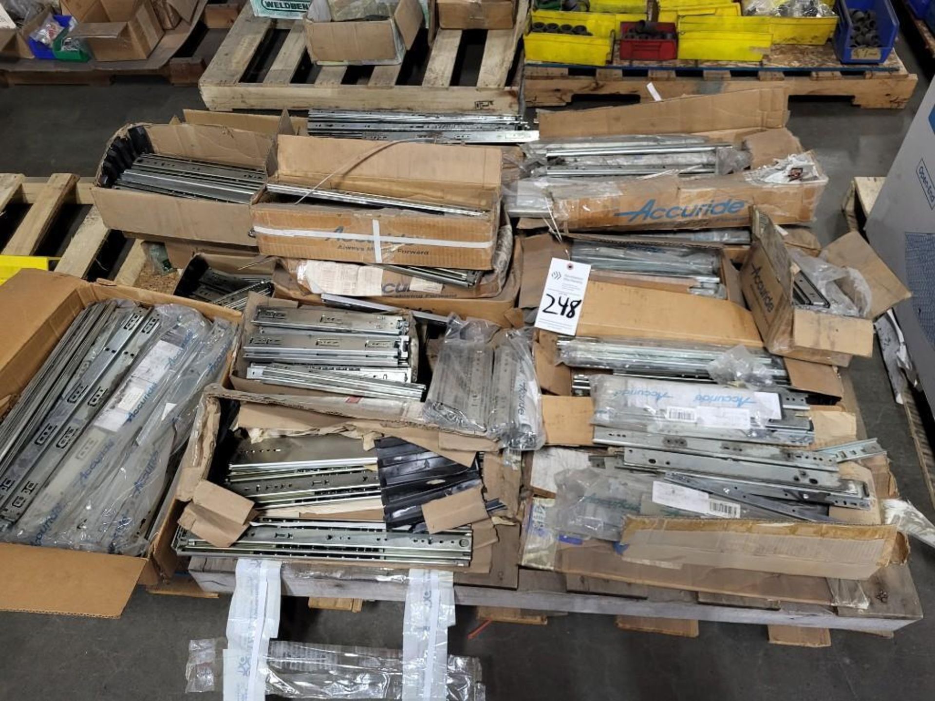 LOT OF DRAWER SLIDES, MANY SIZES