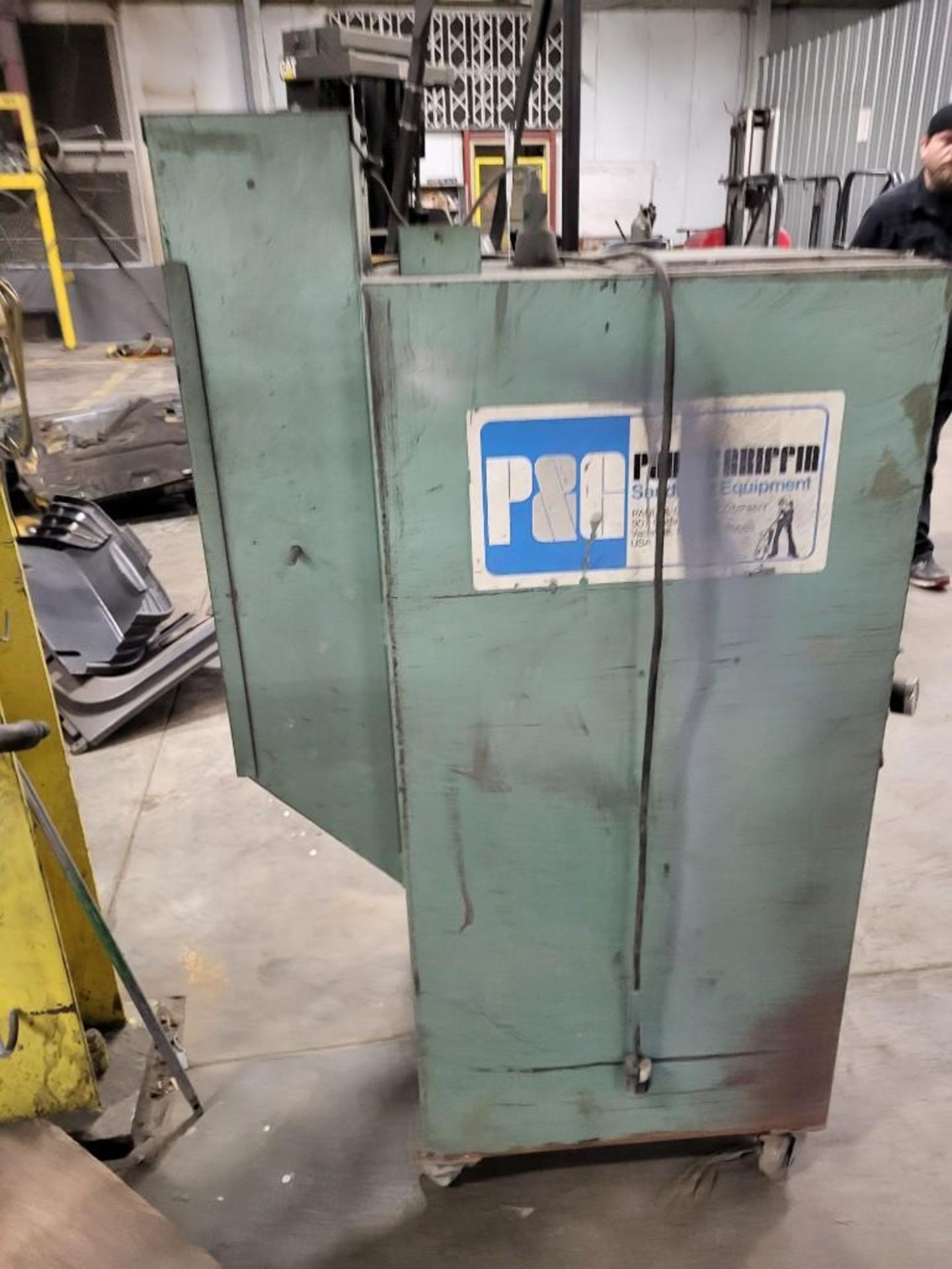 PAUL & GRIFFIN SAND BLASTING CABINET, MODEL E-2 24"X24"X18" - Image 3 of 6