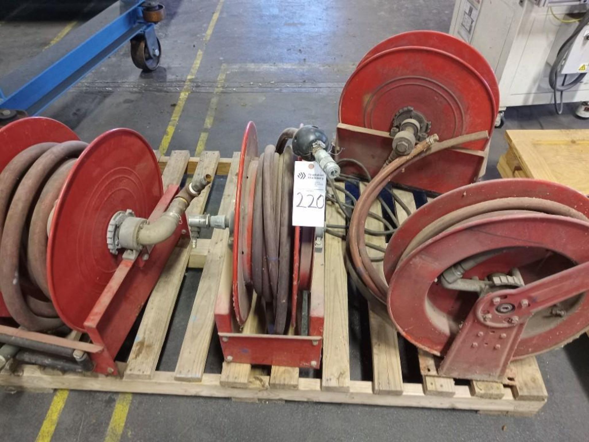 (PALLET) REEL WITH HOSE - QUANTITY: 4 - Image 3 of 4