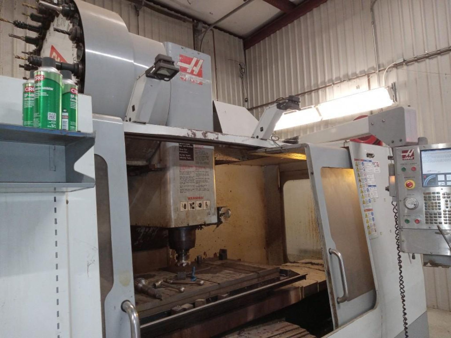 HAAS VF-6/50 VERTICAL MACHINING CENTER - Image 10 of 17