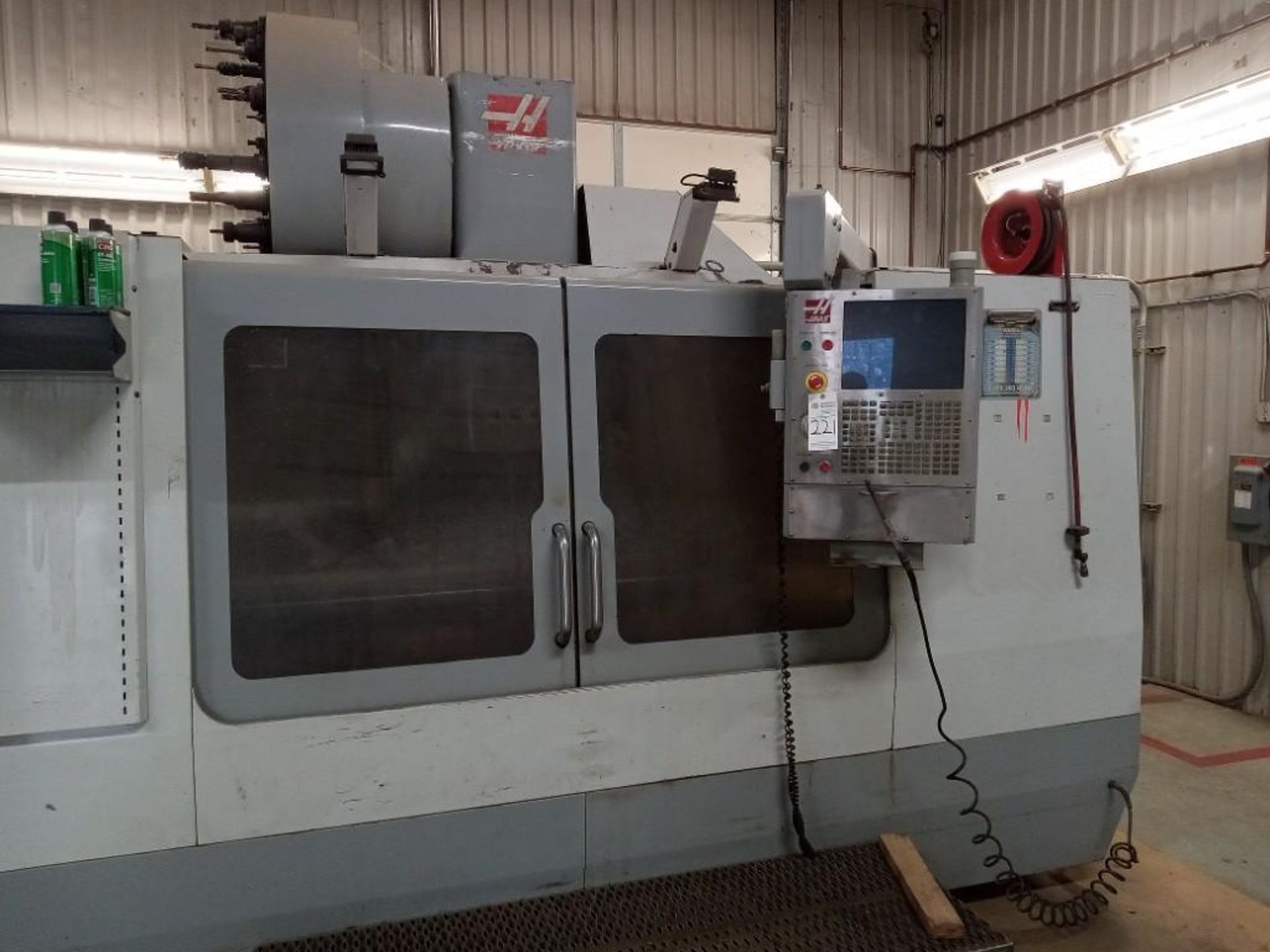 HAAS VF-6/50 VERTICAL MACHINING CENTER - Image 13 of 17