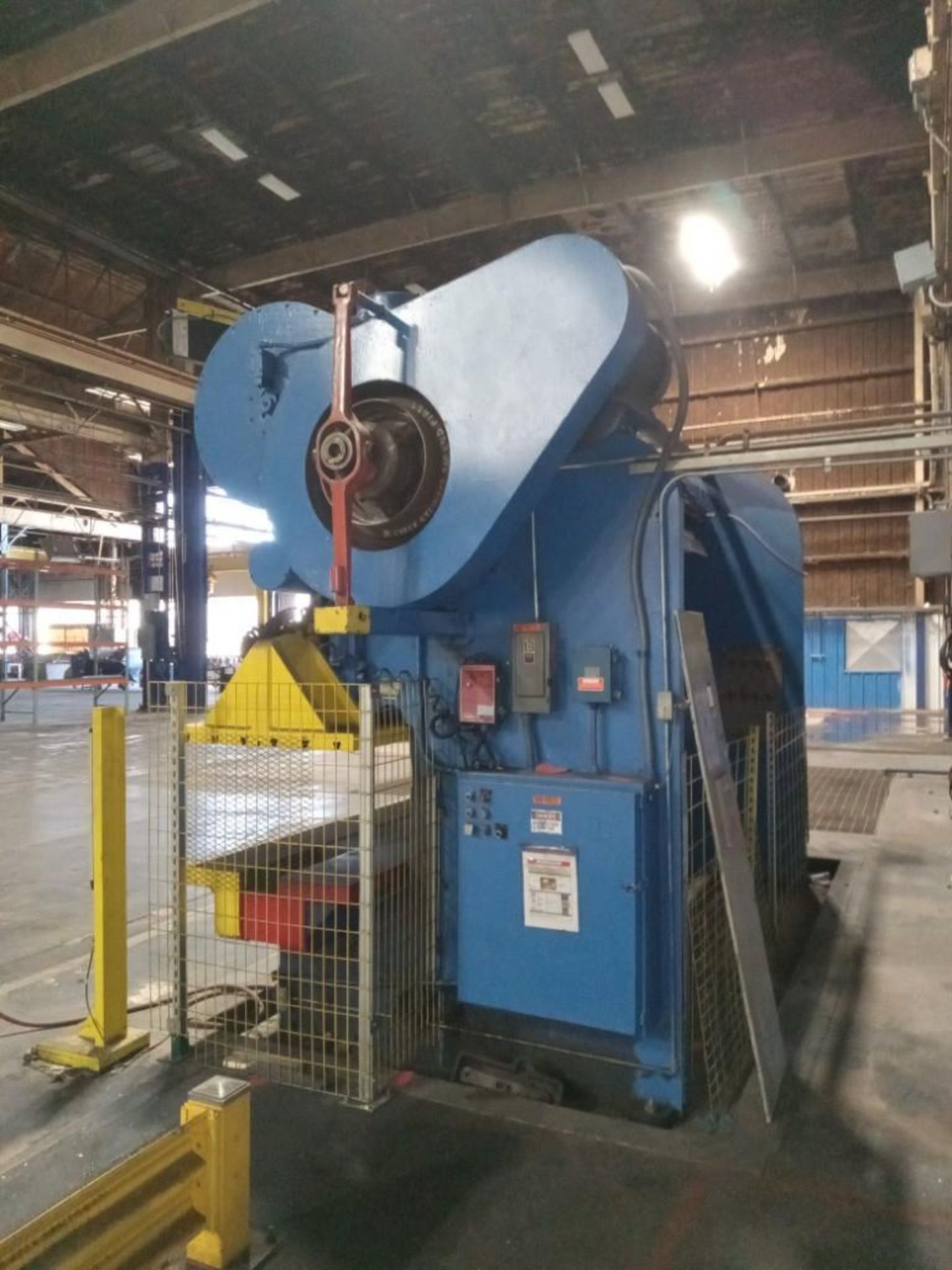 24" X 144" CINCINNATI SERIES 9 PRESS BRAKE; 225 TON - Image 3 of 11