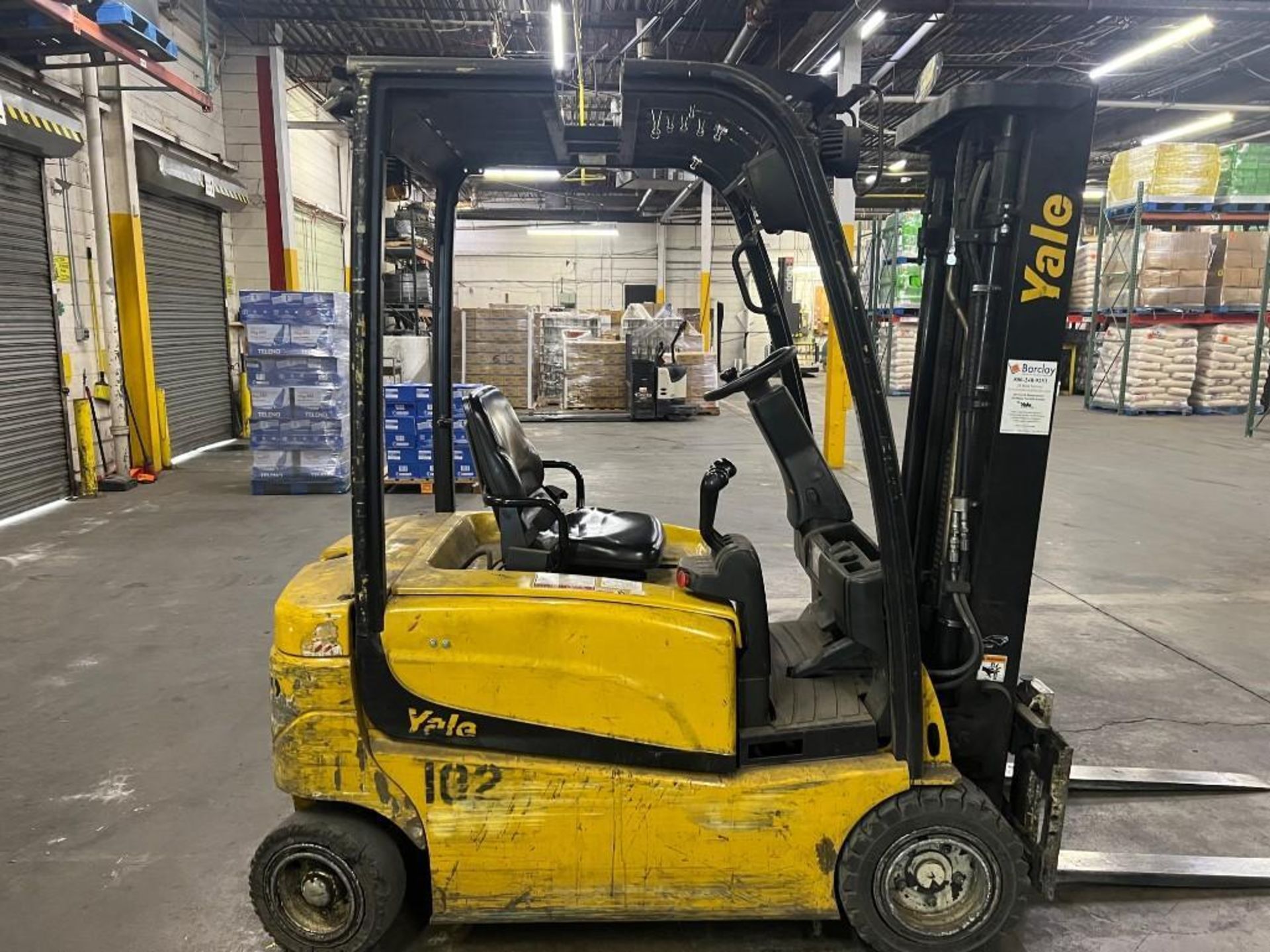 YALE FORKLIFT; MODEL: ERP040VFN36TE082 ELECTRIC SIT DOWN, YEAR: 2012 - Image 3 of 5