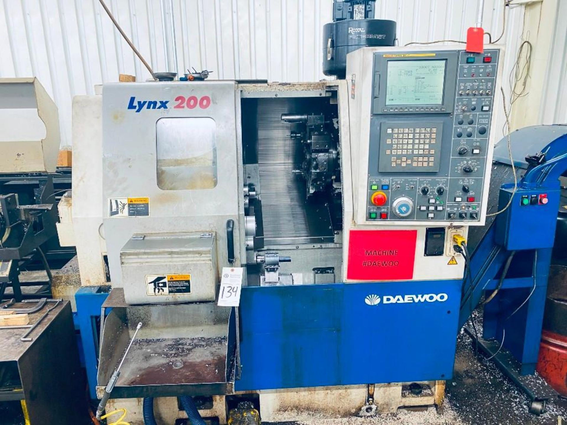 DAEWOO LYNX 200 CNC TURNING CENTER; YEAR 2000 - Image 2 of 10