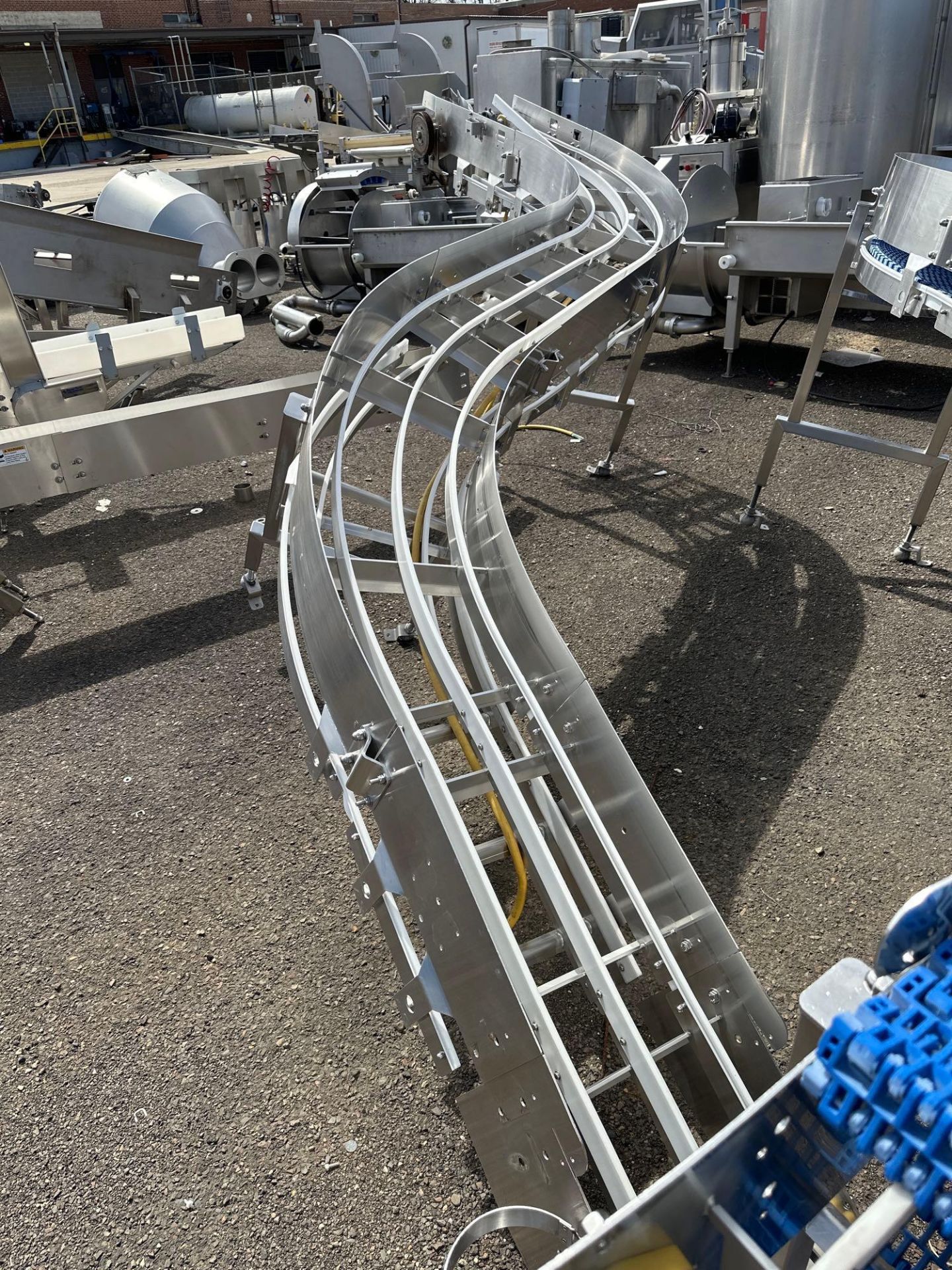 STAINLESS STEEL S-CURVE CONVEYOR - Image 4 of 5