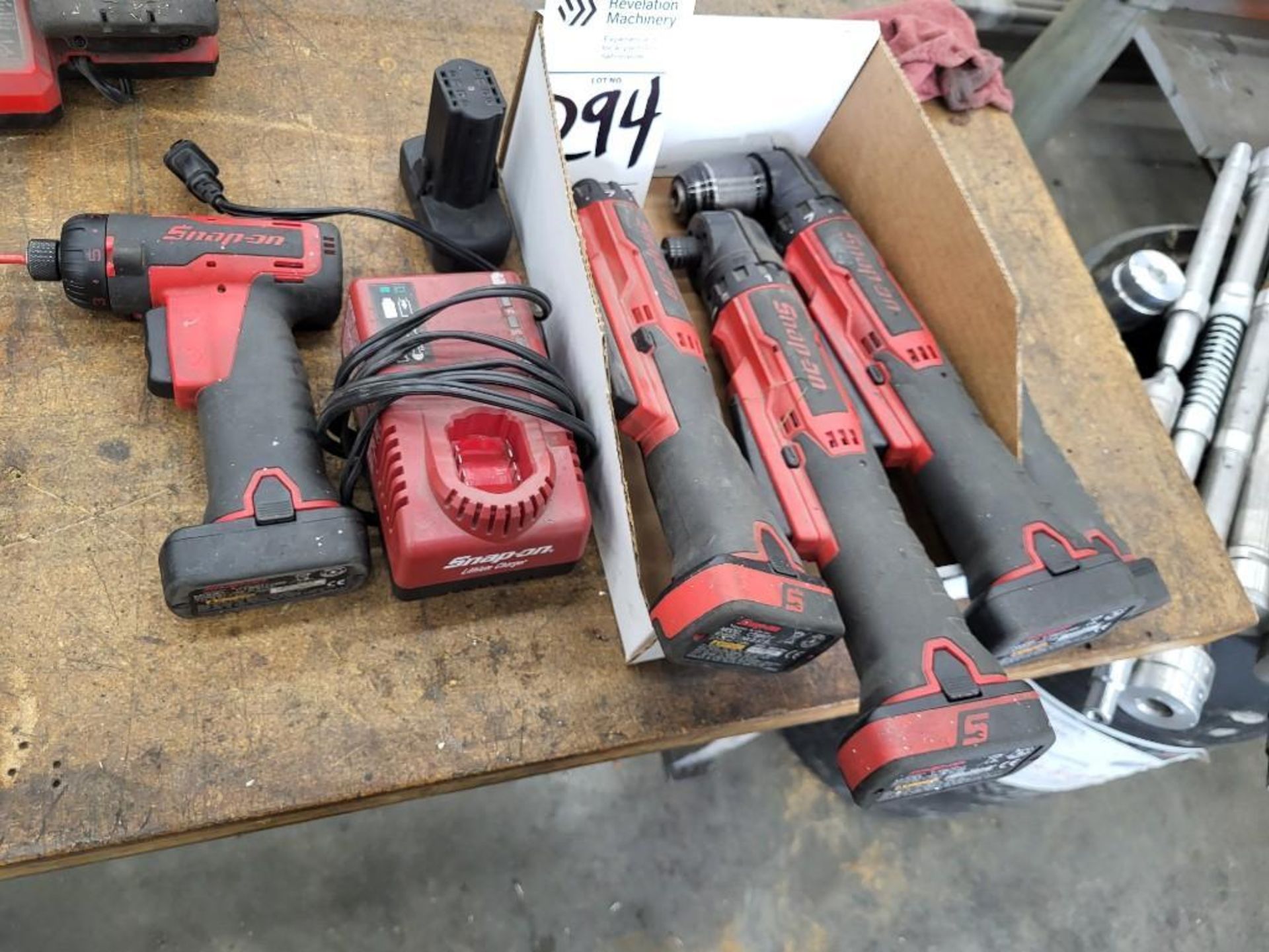 LOT OF SNAP-ON CORDLESS DRILLS AND DRIVERS. WITH CHARGER AND BATTERIES - Image 3 of 6