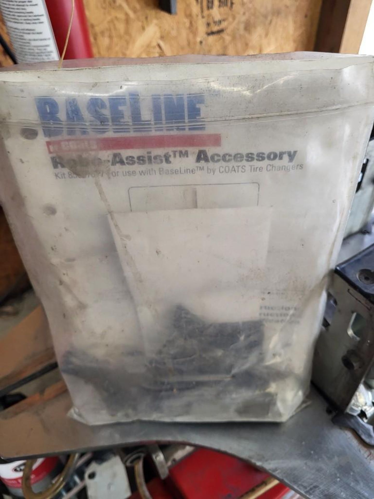 COATS BASELINE 400 TIRE CHANGING MACHINE WITH ACCESSORIES - Image 14 of 15