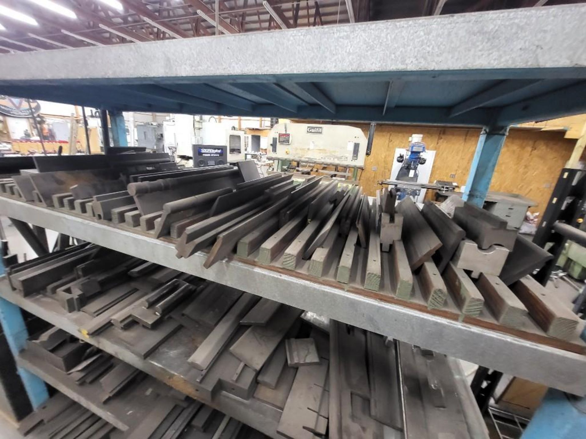 LOT OF PRESS BRAKE TOOLING WITH SHELF - Image 12 of 18