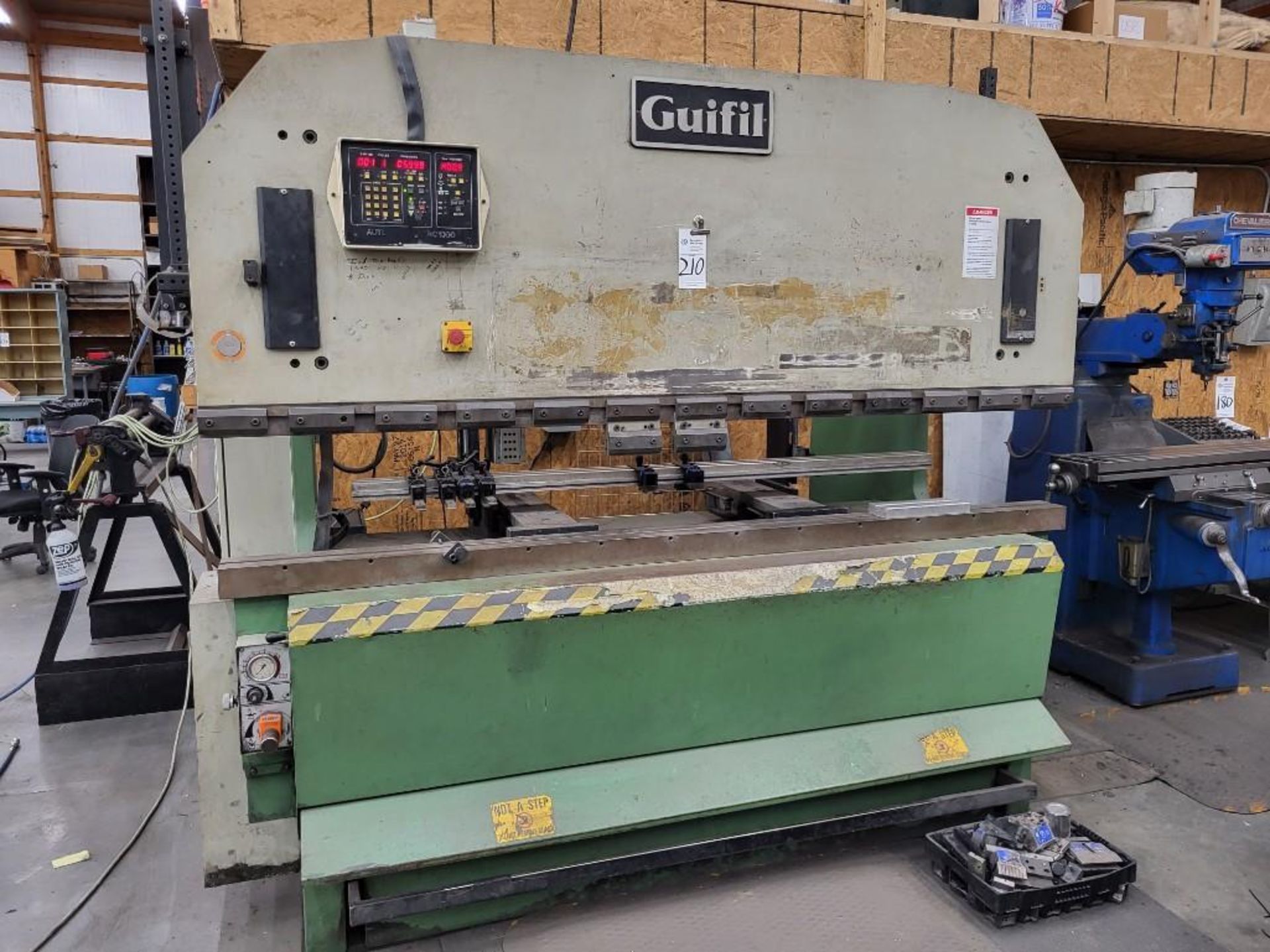 GUIFIL PF-25-100 110 TON 8' HYDRAULIC PRESS BRAKE