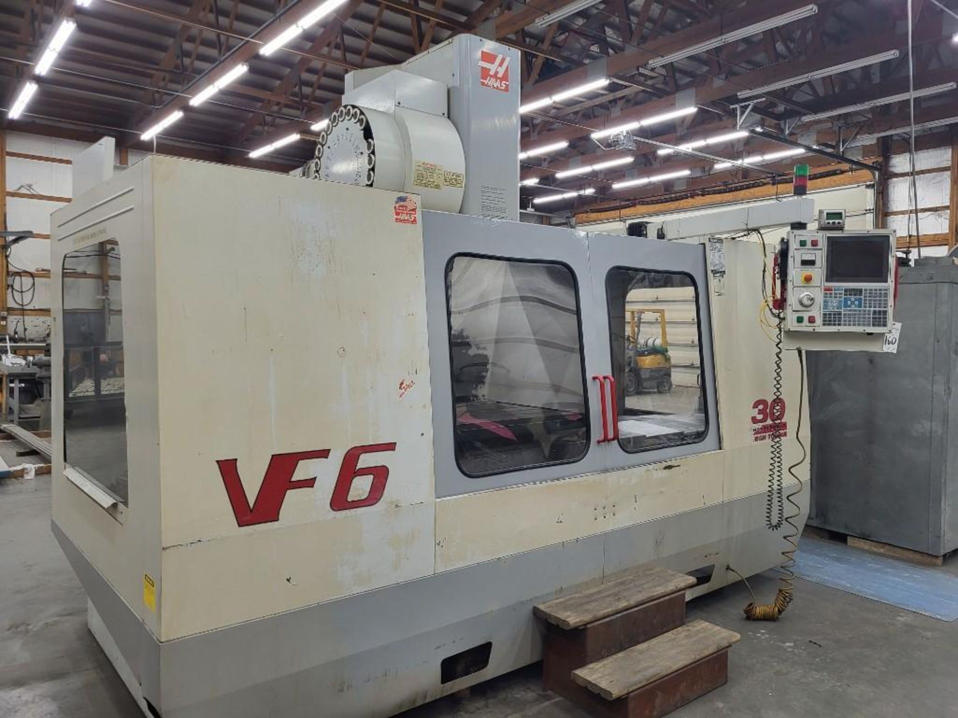 1999 HAAS VF-6 CNC VERTICAL MACHINING CENTER - Image 12 of 17
