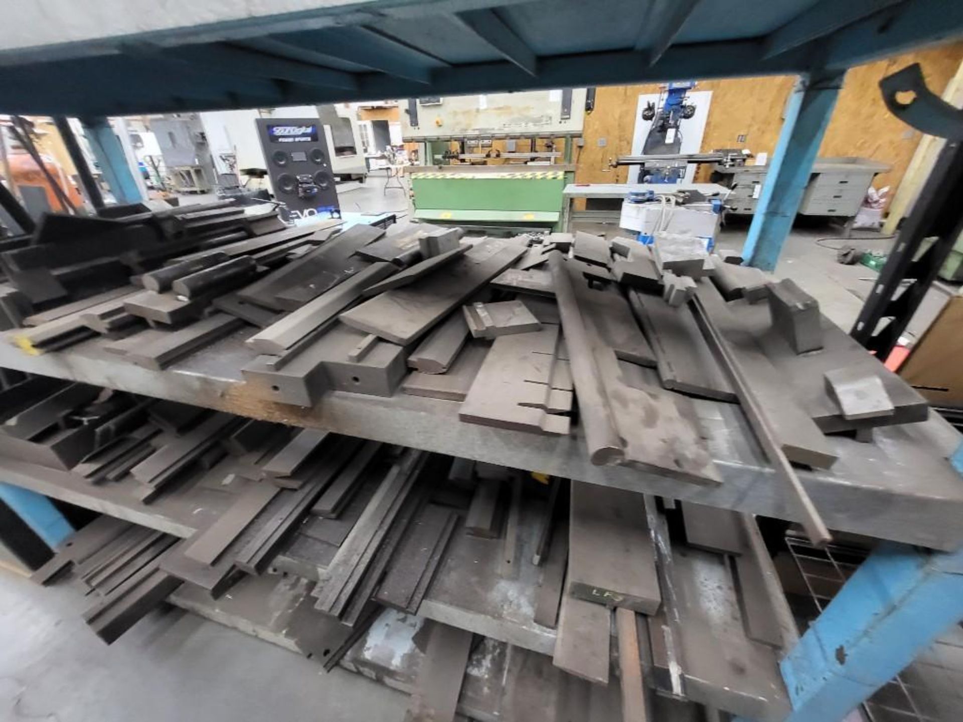 LOT OF PRESS BRAKE TOOLING WITH SHELF - Image 13 of 18