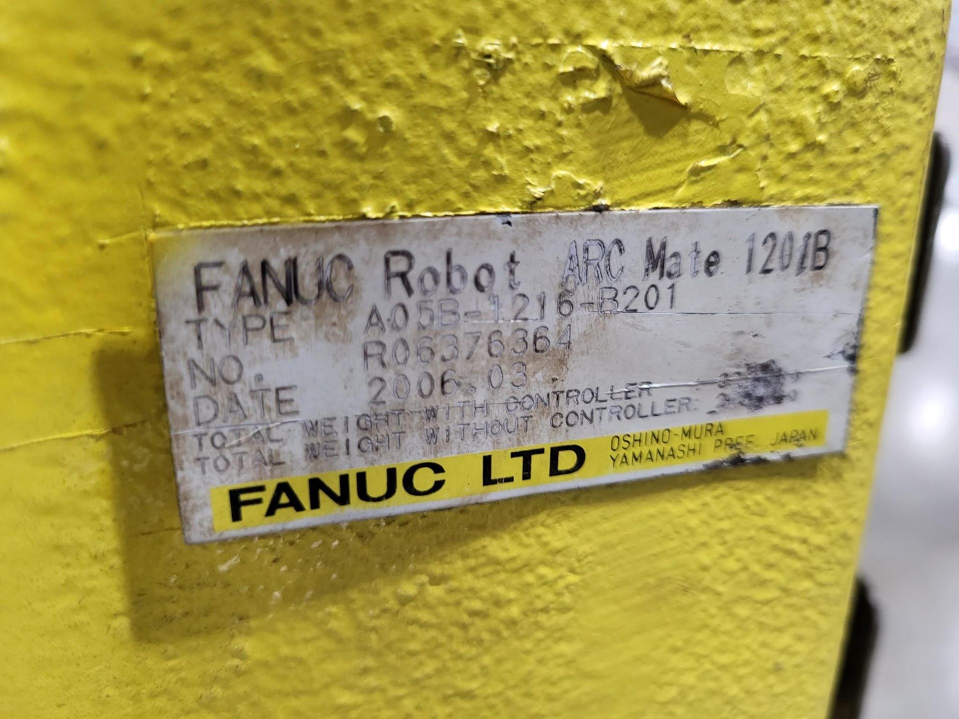 FANUC LINCOLN ELECTRIC ROBOTIC WELDING CELL WITH ARC MATE 120IB AND POWERWAVE 455M - Image 14 of 18