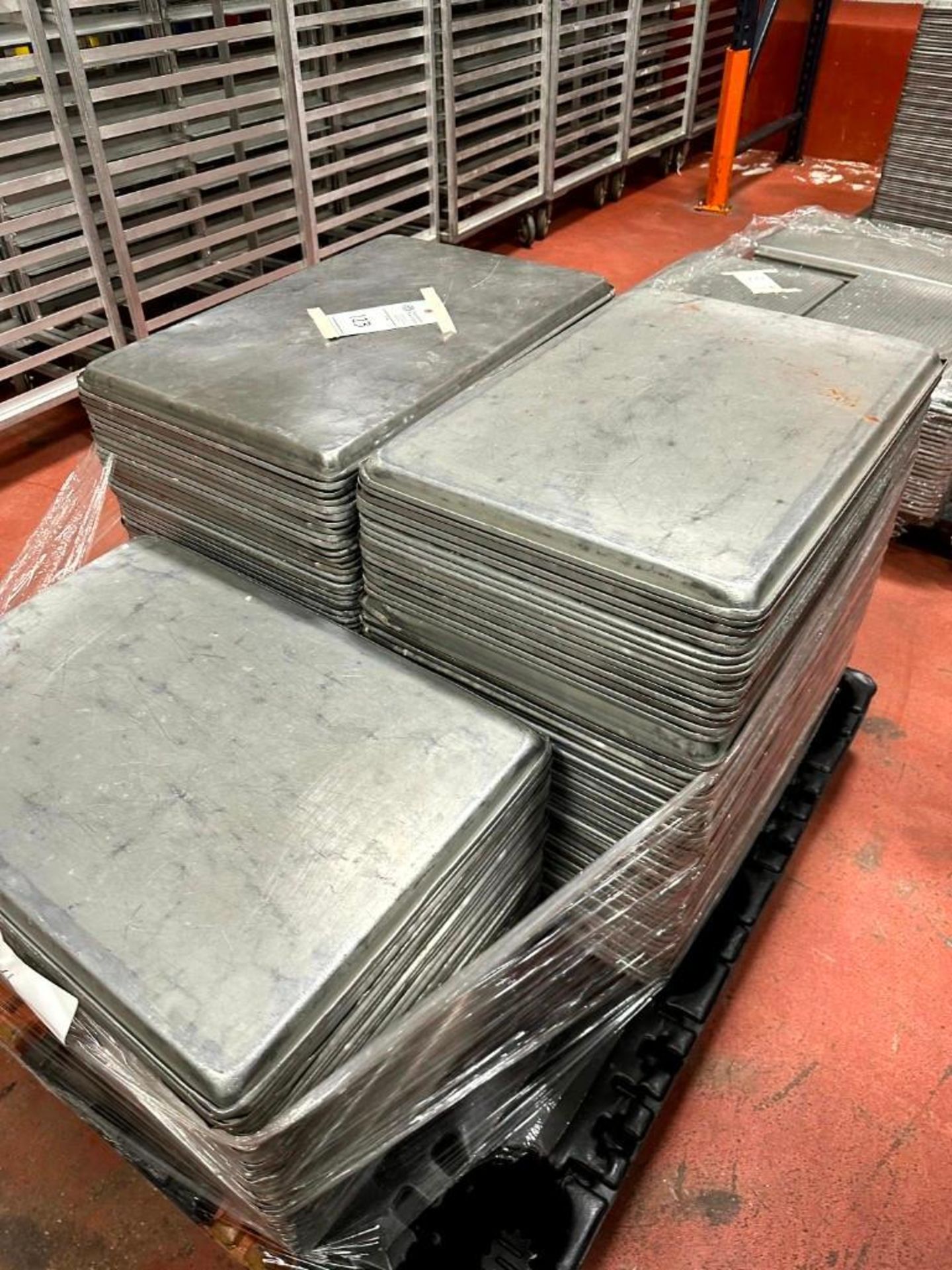 STAINLESS STEEL TRAYS - Image 3 of 3