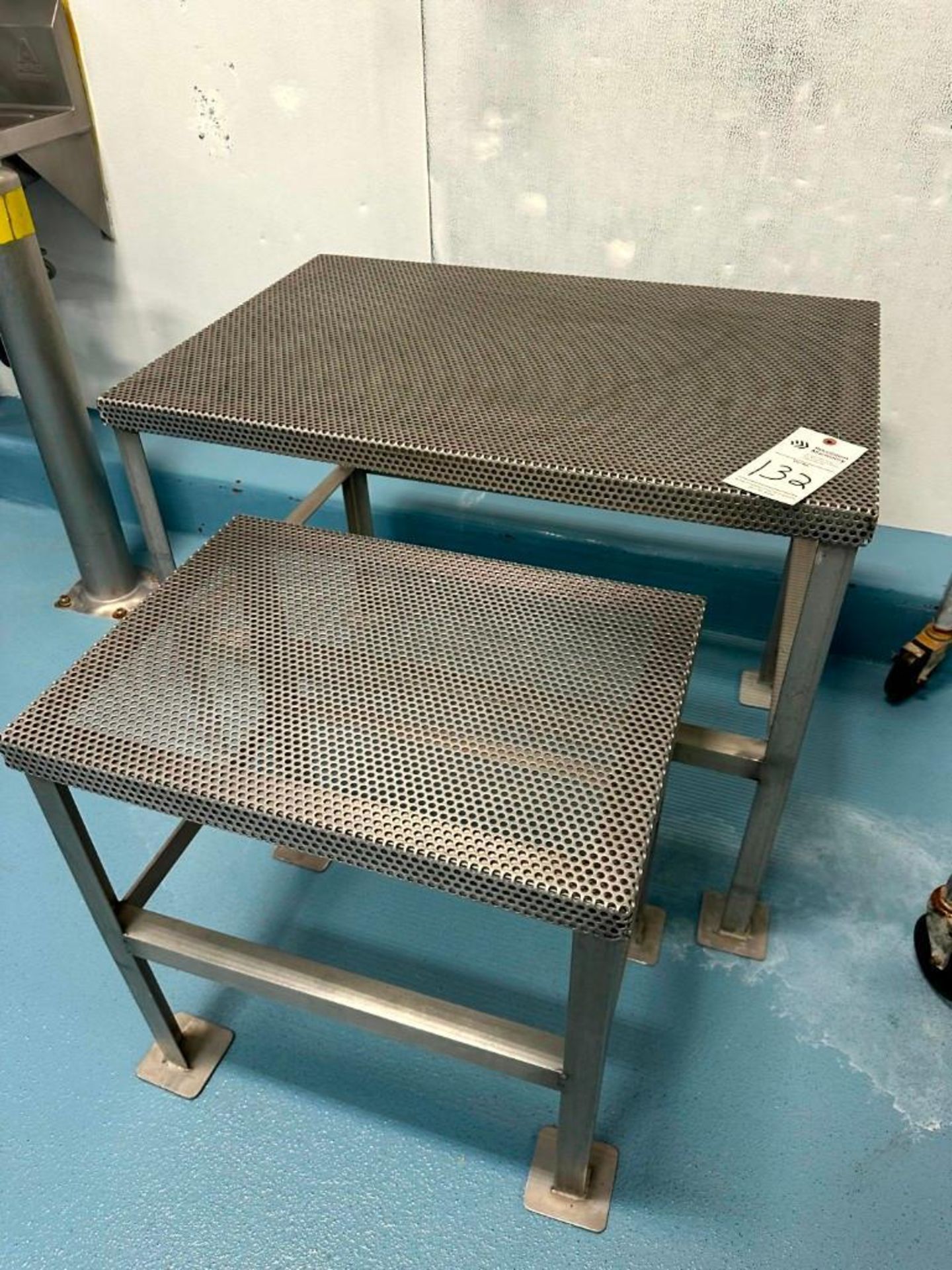 STAINLESS STEEL PERFORATED TABLE