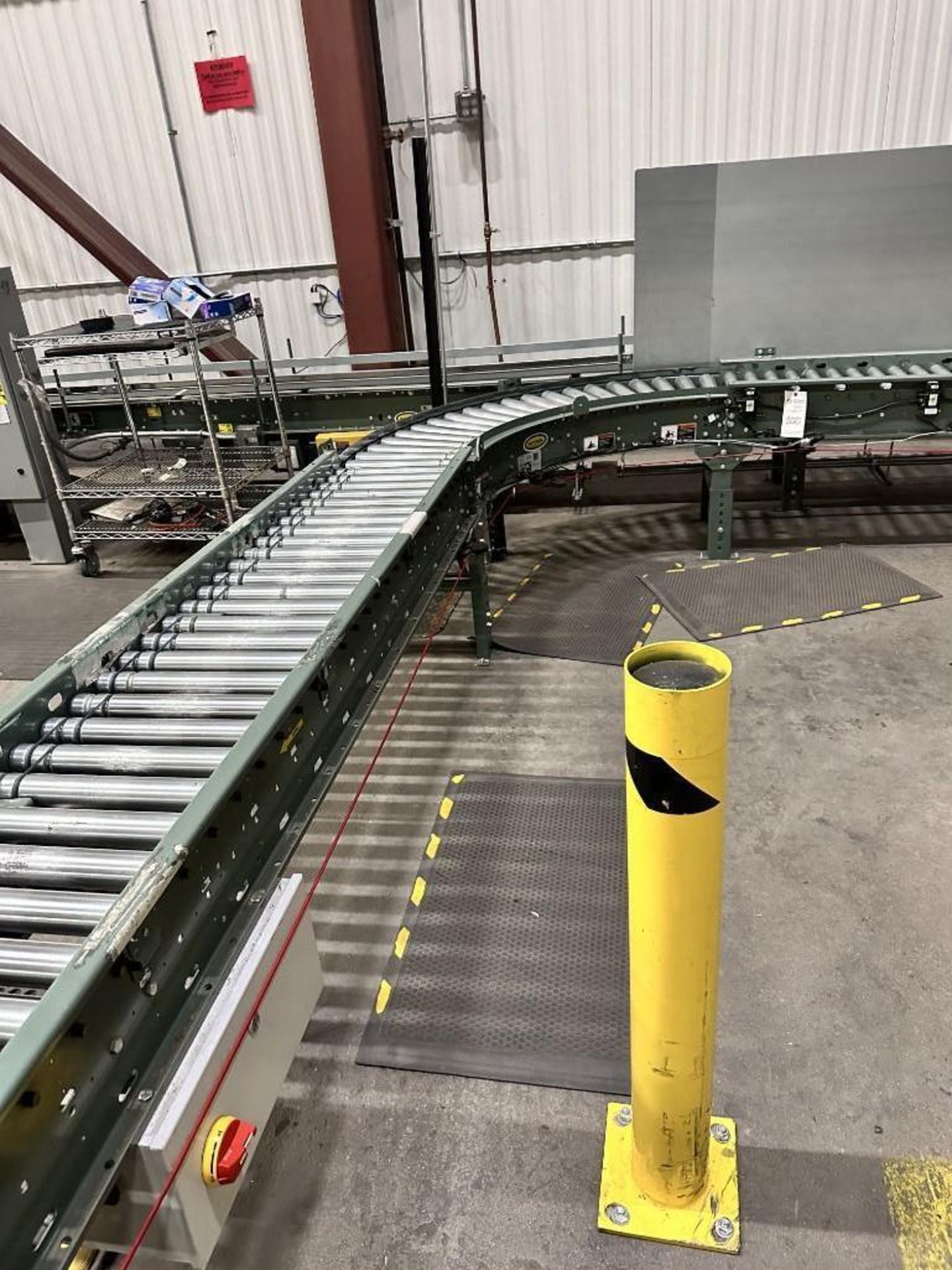 HYTROL POWER CONVEYOR SYSTEM 57 FOOT LONG DRIVEN. WITH BOX SHIFTER - Image 6 of 10