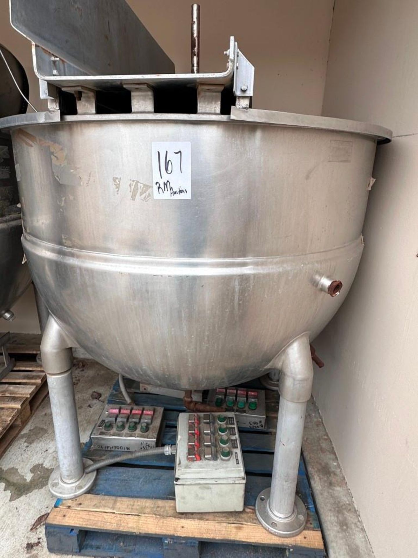 250 GALLON GROEN STAINLESS STEEL JACKETED MIXING KETTLE (AGITATOR ONLY, NO MOTOR OR GEARBOX)