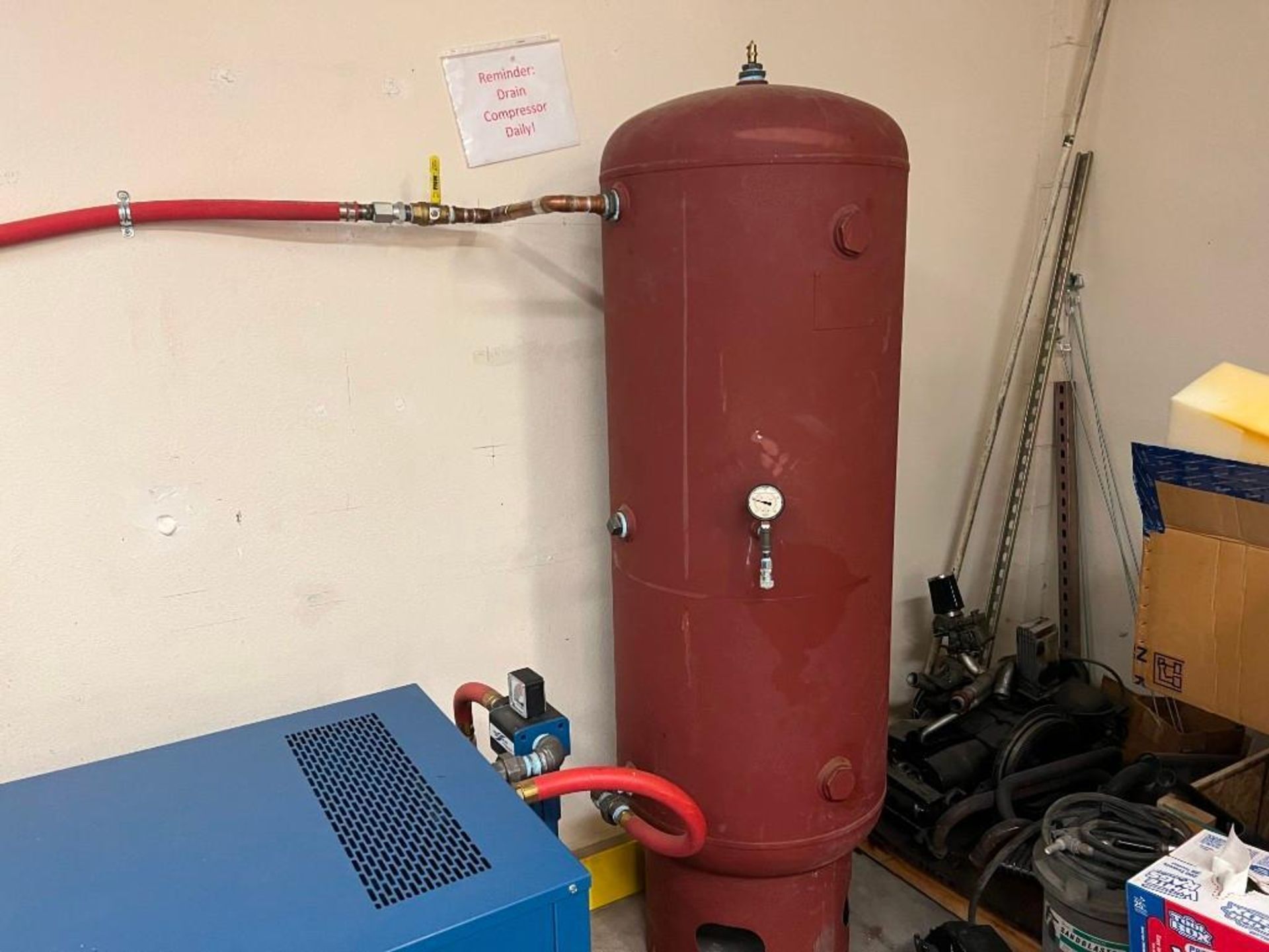 QUINCY SCREW COMPRESSOR WITH DRYER AND 120 GALLON STORAGE TANK - Image 4 of 5