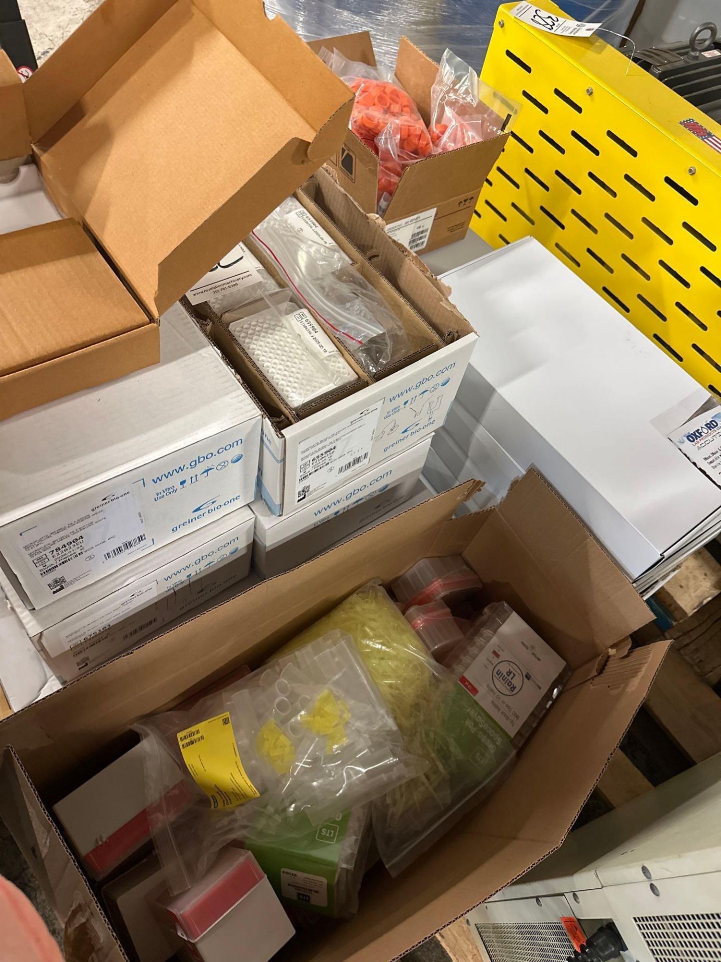 PALLET OF LAB CONSUMABLES - Image 7 of 8