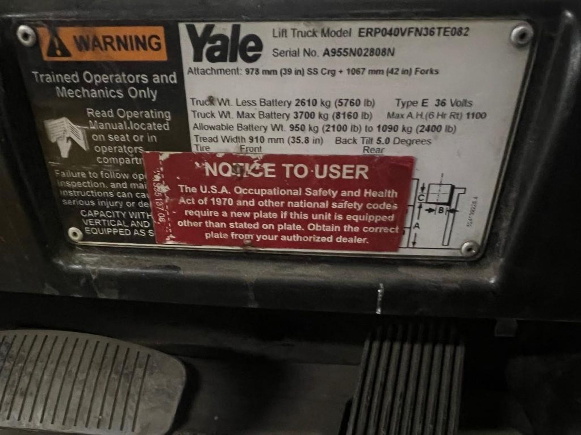 2015 YALE ERP040VFN36TE082 4,000 LBS ELECTRIC SIT DOWN FORKLIFT - Image 5 of 5