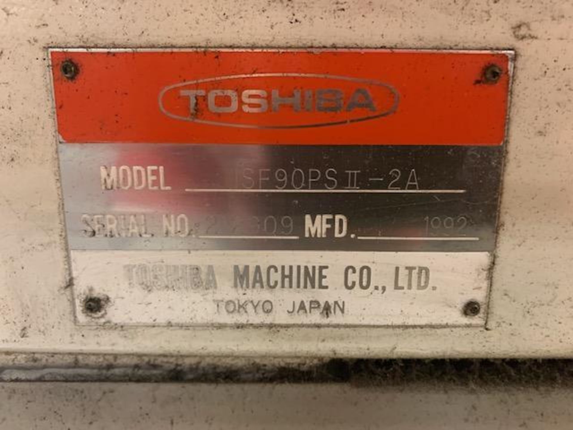 90 TON TOSHIBA ISF90PSII-2A, 1992 INJECTION MOLDING MACHINE - Image 2 of 8