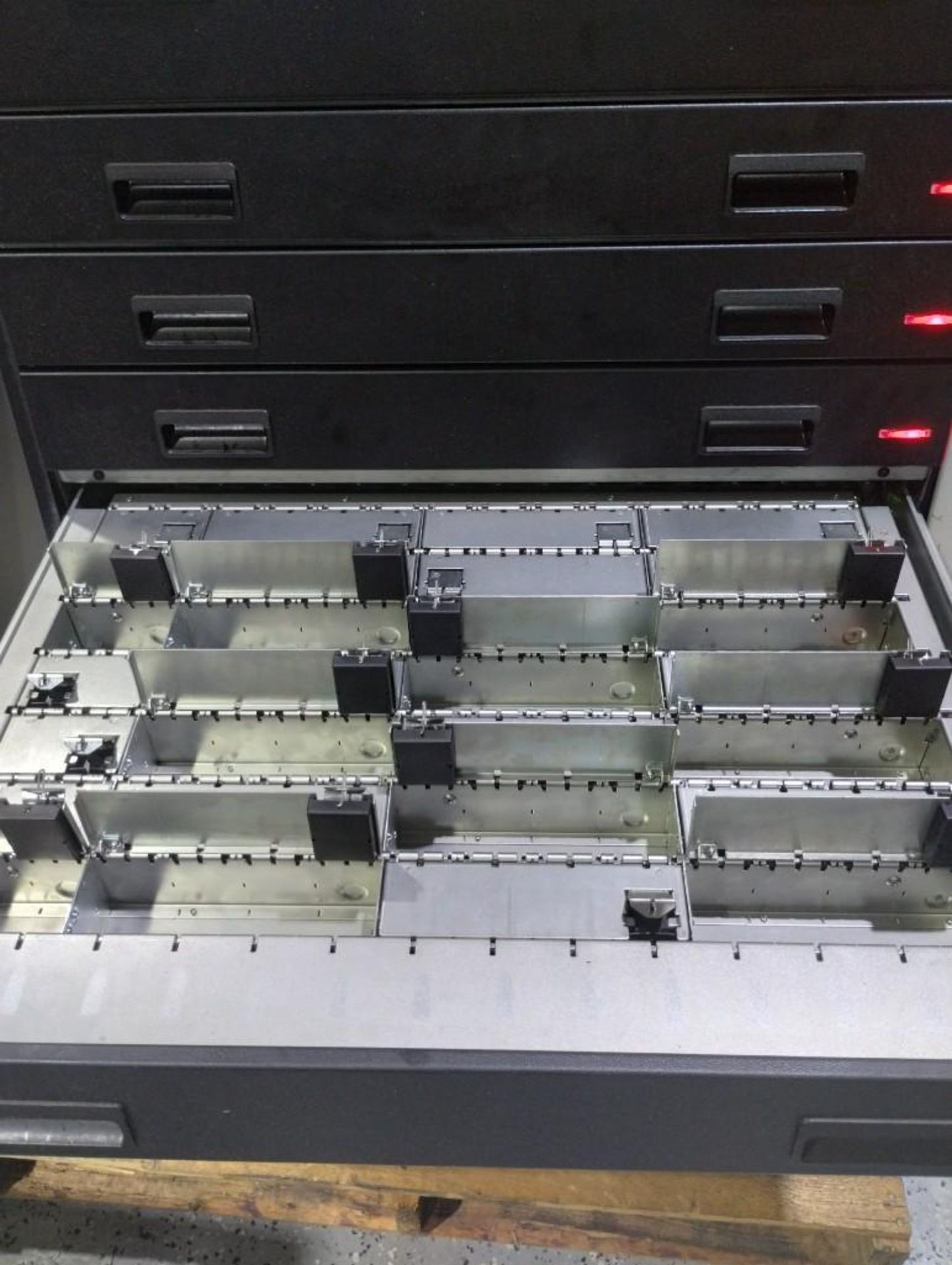 ISCAR TOOLING CHEST - Image 3 of 4