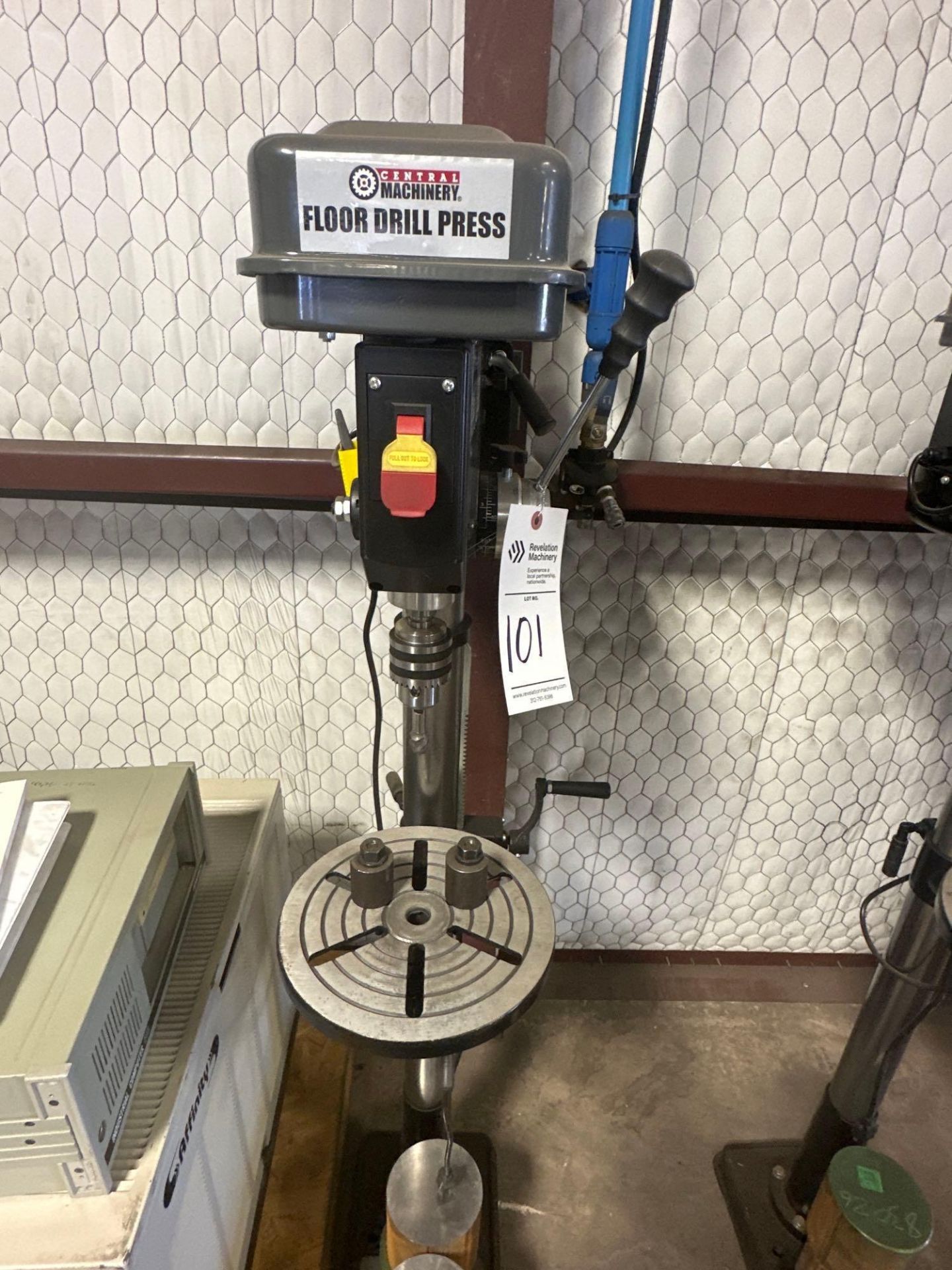 CENTRAL MACHINERY FLOOR DRILL PRESS