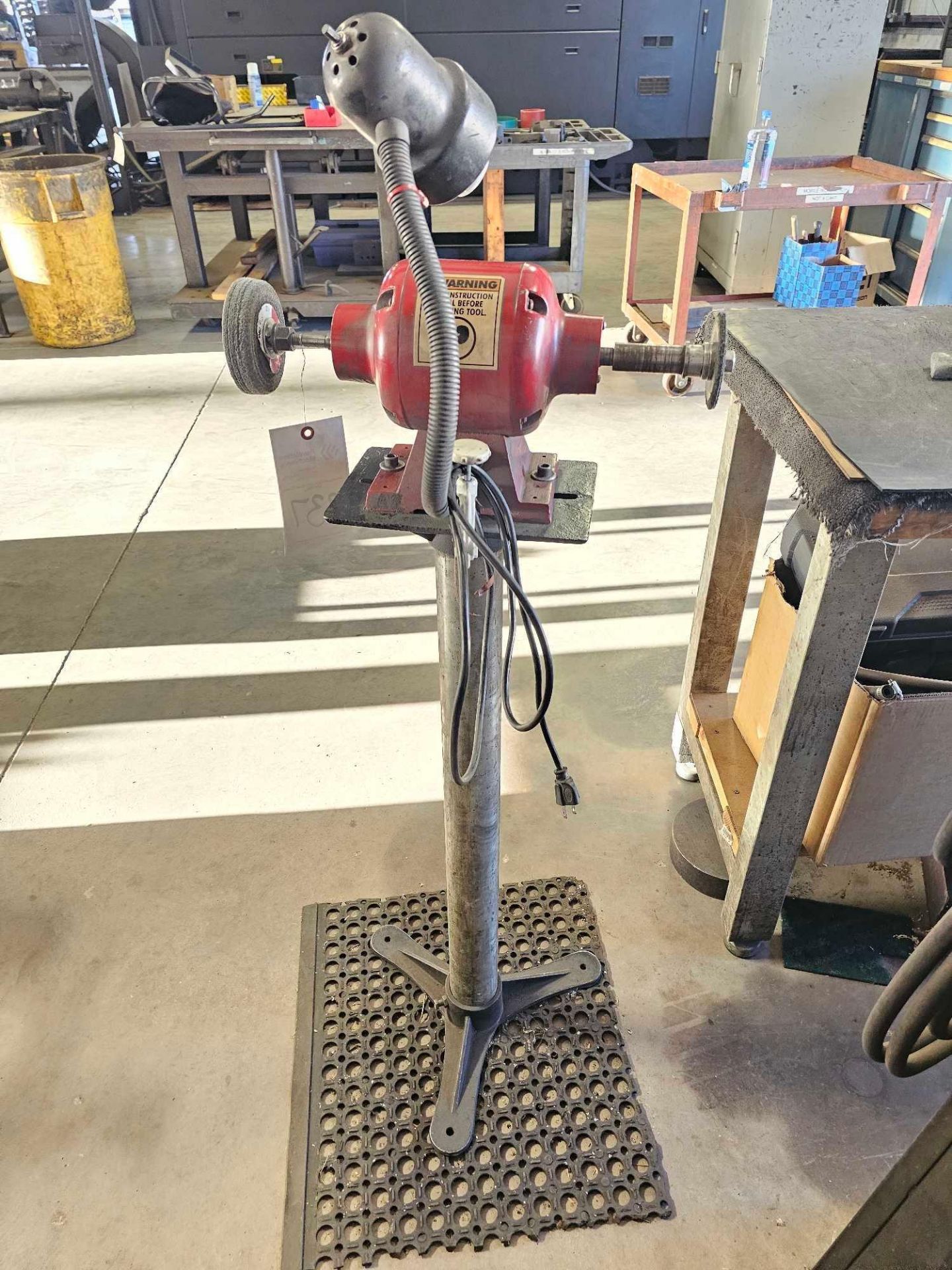 BENCH GRINDER WITH STAND - Image 2 of 8