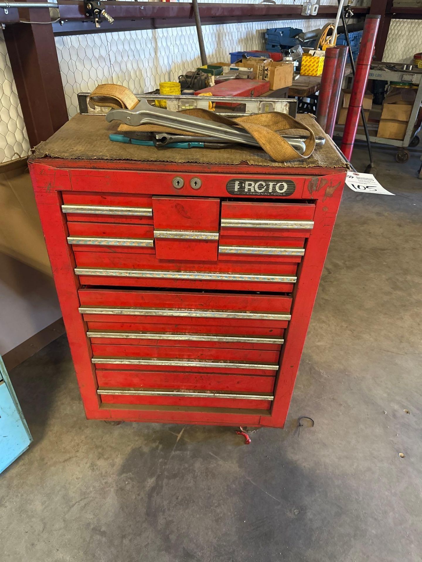 PROTO STEEL ROLLING CABINET, 10 DRAWERS, CONTENTS INCLUDED