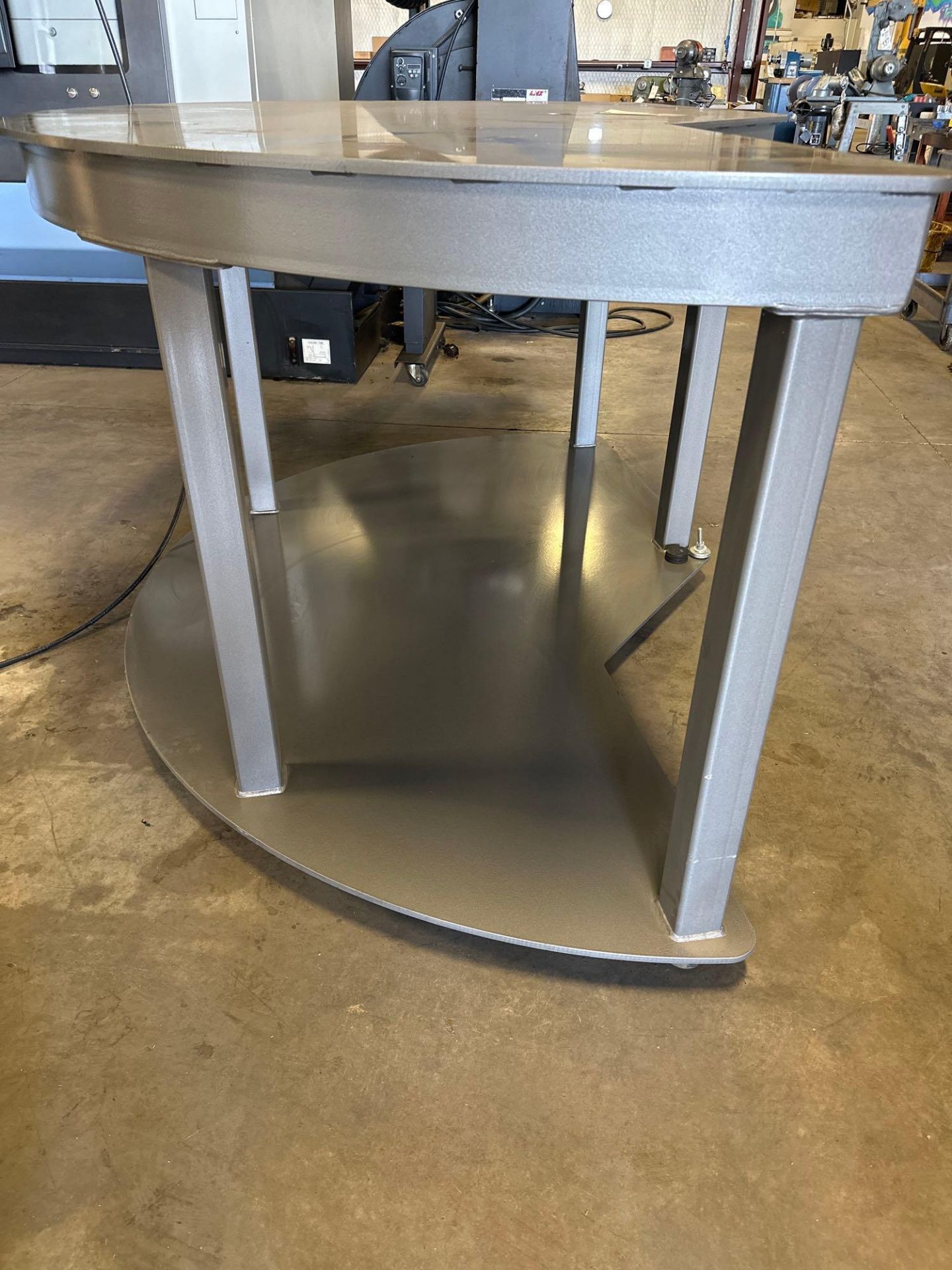 CUSTOM METAL TABLE - Image 3 of 4