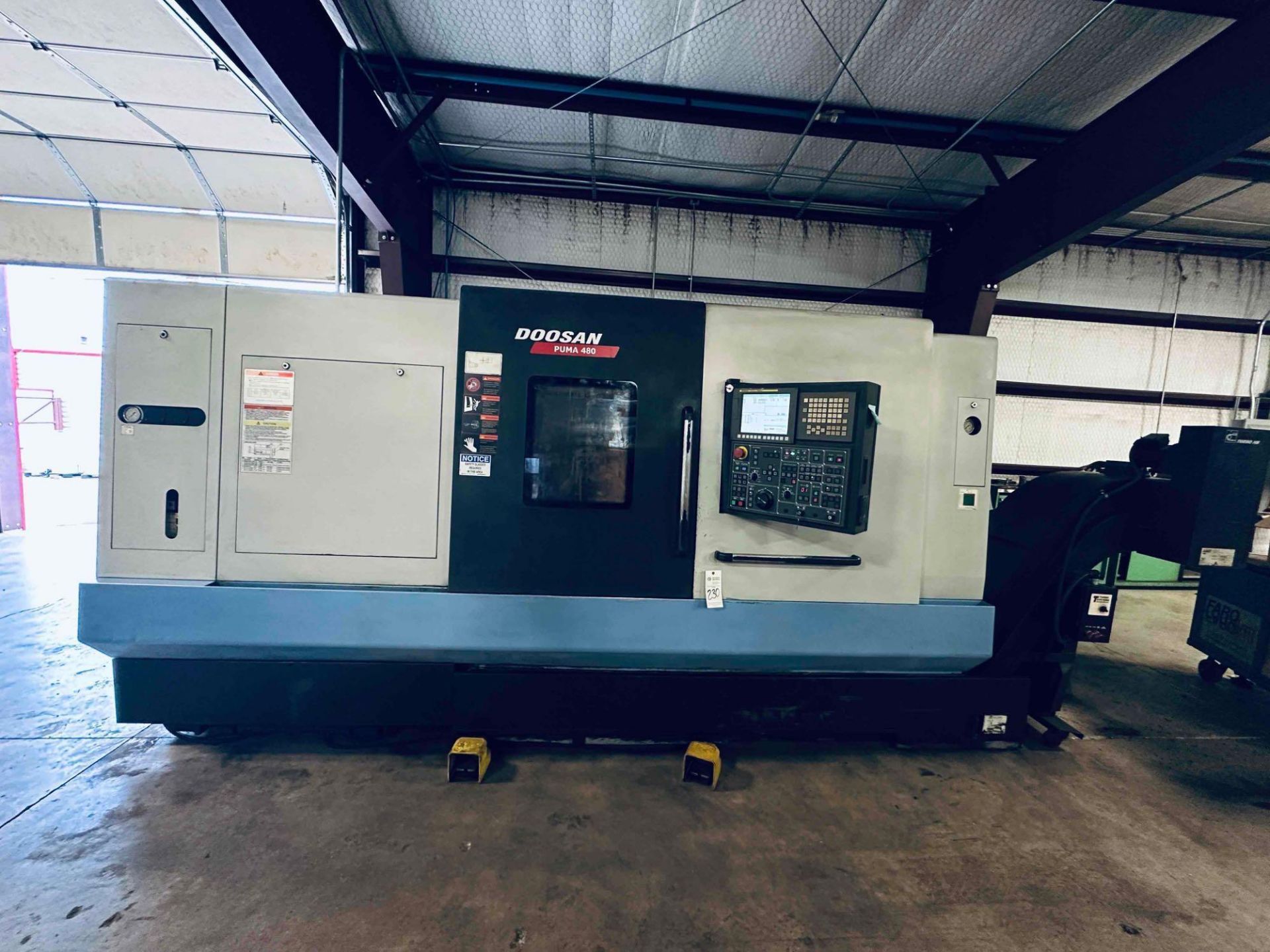 2010 DOOSAN PUMA 480 CNC LATHE TURNING CENTER, NEW SPINDLE - Image 8 of 24