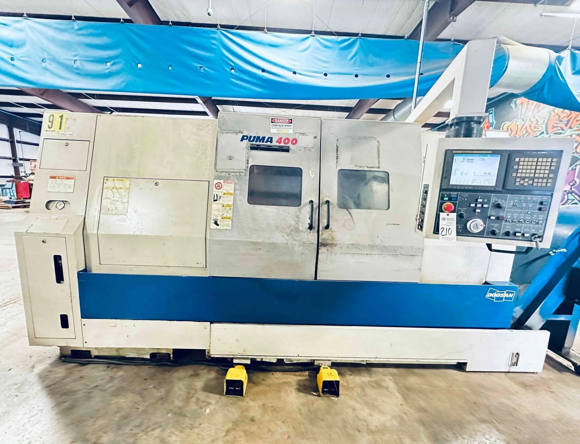 2007 DOOSAN PUMA 400C CNC LATHE - Image 10 of 29