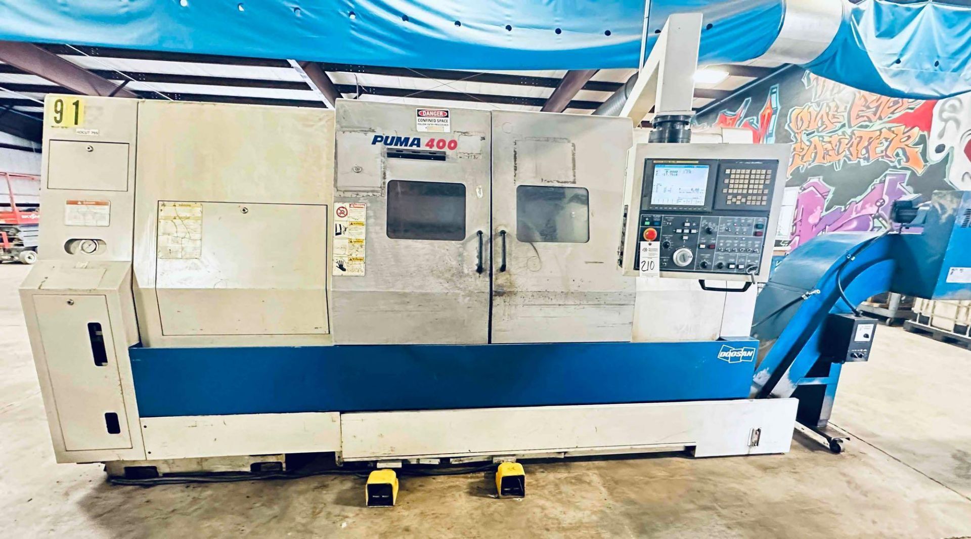 2007 DOOSAN PUMA 400C CNC LATHE - Image 9 of 29