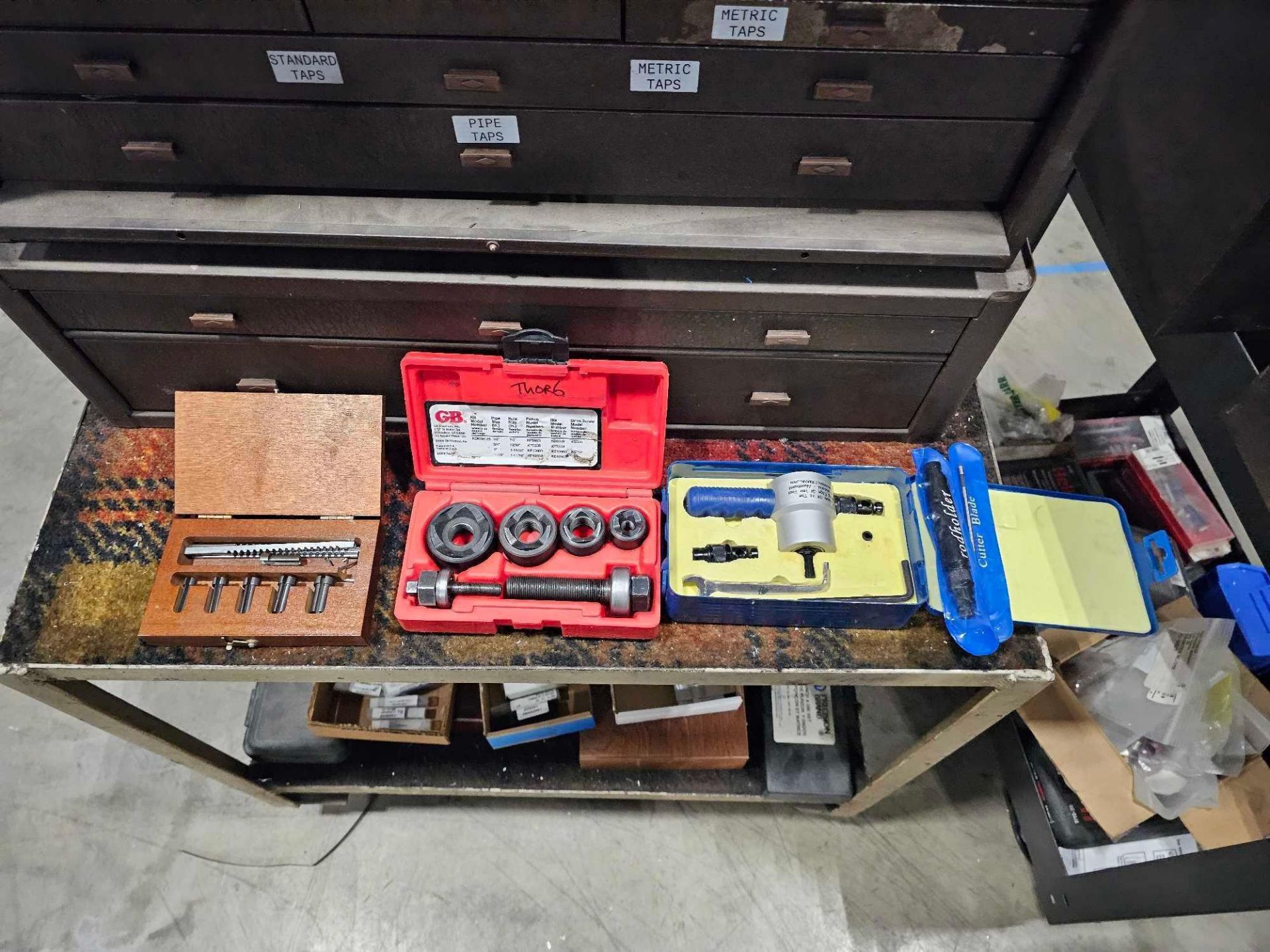 KENNEDY TOOL BOXES LOADED WITH MACHINISTS TOOLS AND MEASURING DEVICES - Image 19 of 45