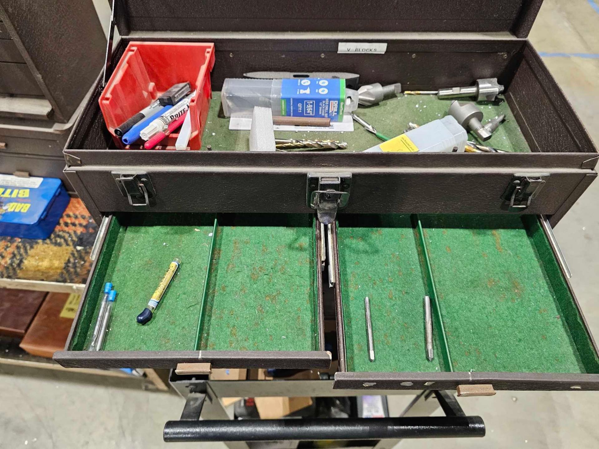 KENNEDY TOOL BOXES LOADED WITH MACHINISTS TOOLS AND MEASURING DEVICES - Image 31 of 45