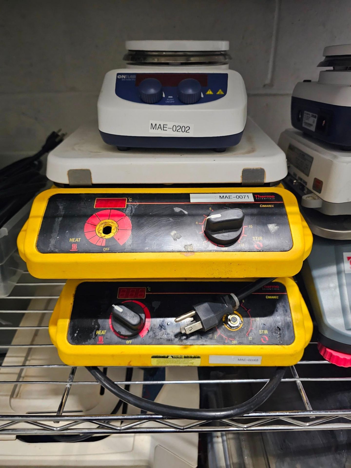 ASSORTED SCALES, HOT PLATES & FREQUENCY DRIVES - Image 20 of 32