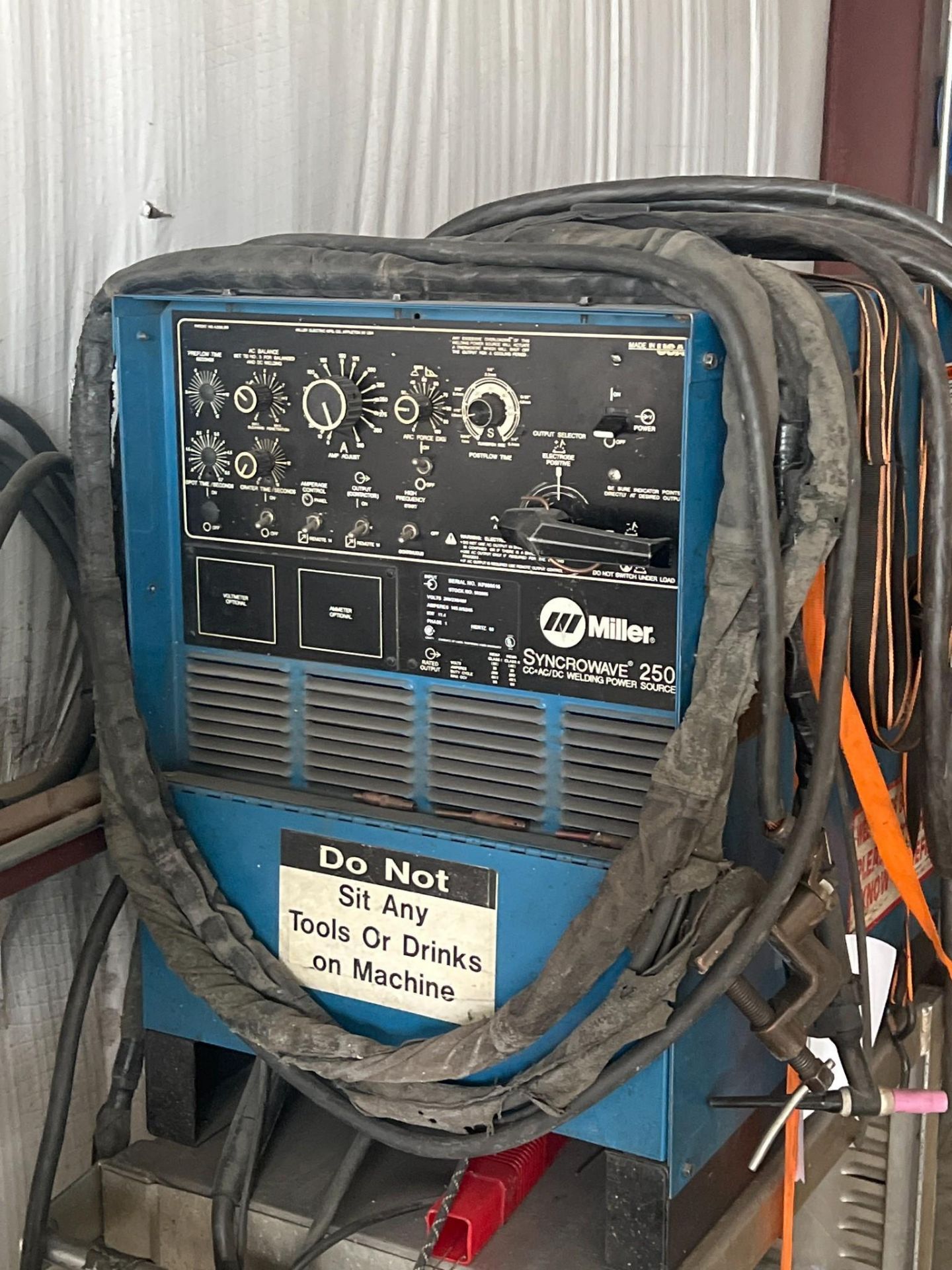 MILLER SYNCROWAVE 250 AC/DC WELDING POWER SOURCE WELDER; FREE LOADING