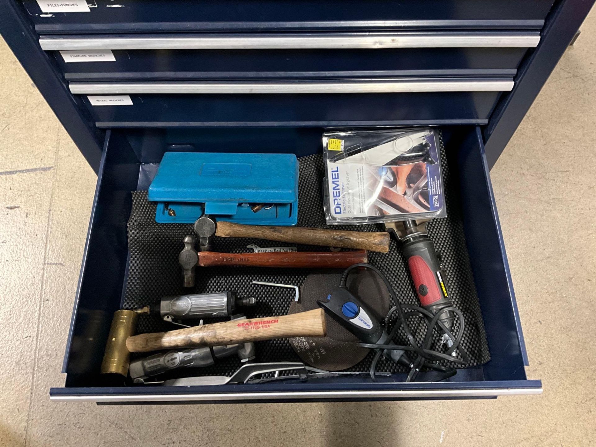 CRAFTSMAN TOOLBOX LOADED WITH TOOLS - Image 18 of 21