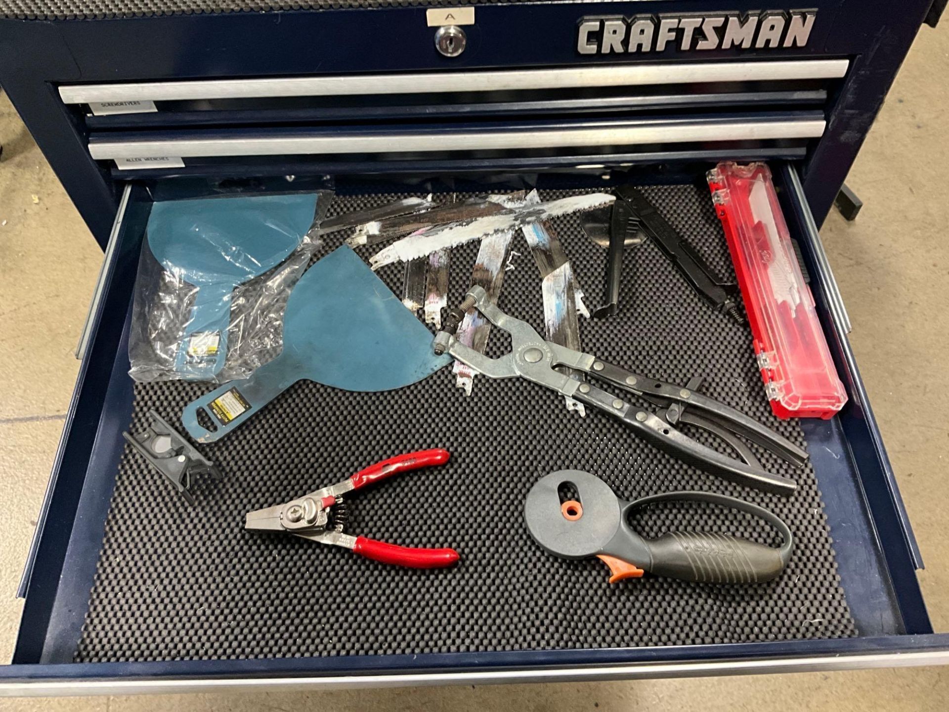CRAFTSMAN TOOLBOX LOADED WITH TOOLS - Image 14 of 21