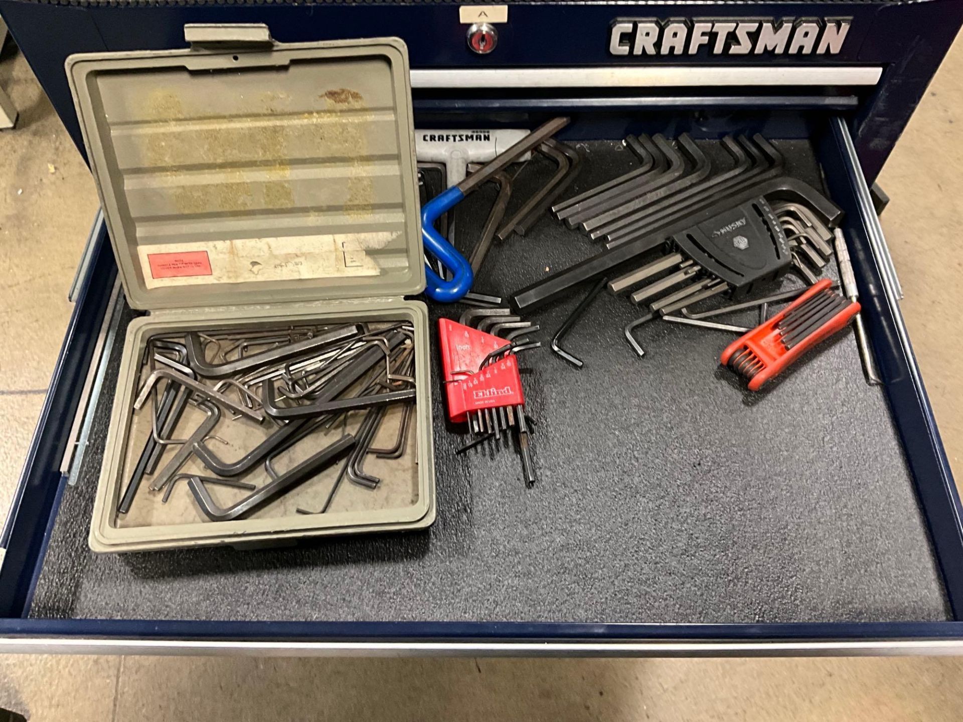 CRAFTSMAN TOOLBOX LOADED WITH TOOLS - Image 13 of 21