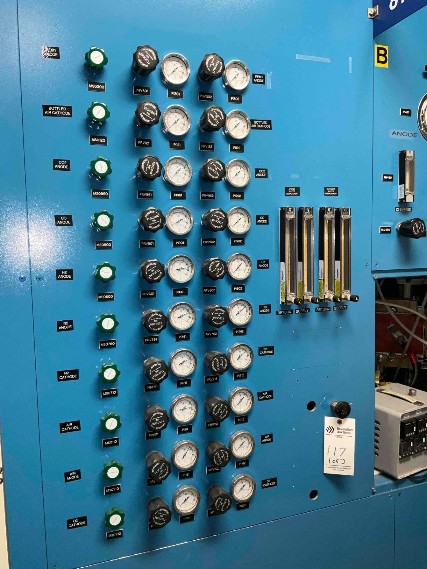 PAIR OF SINGLE CELL TEST STANDS, CAPABLE OF CONTROLLING DIFFERENT TYPE OF GASES - Image 24 of 28