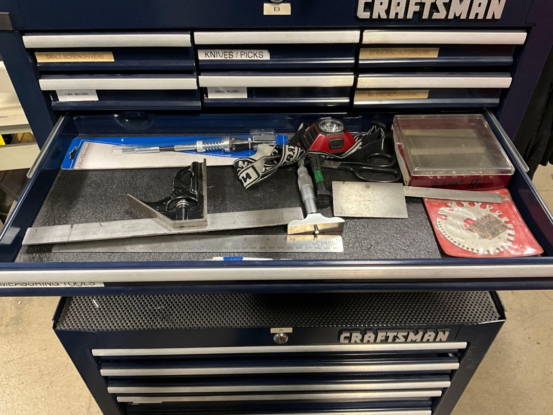 CRAFTSMAN TOOLBOX LOADED WITH TOOLS - Image 7 of 21