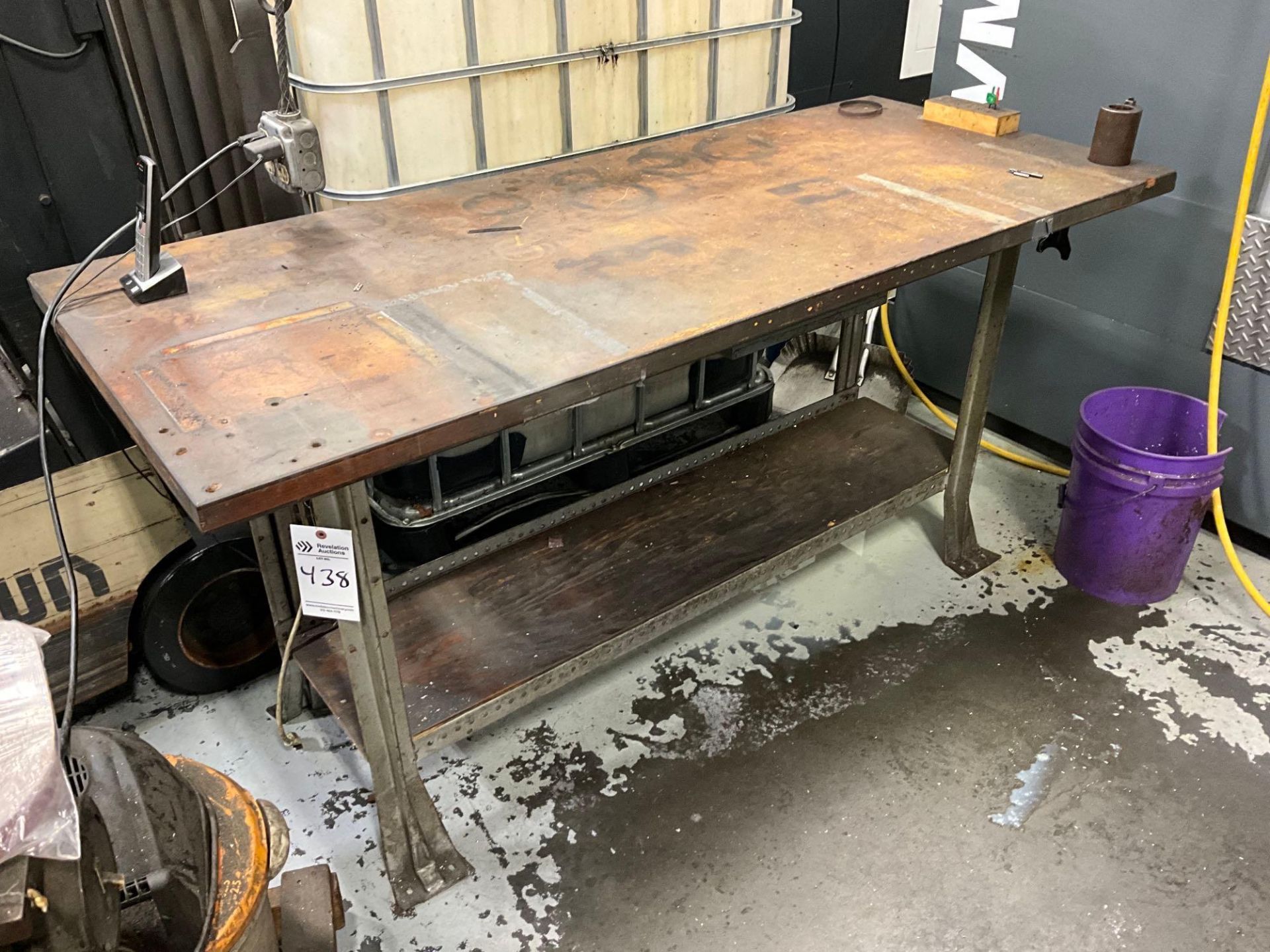 WORK BENCH TABLE (NO CONTENTS)