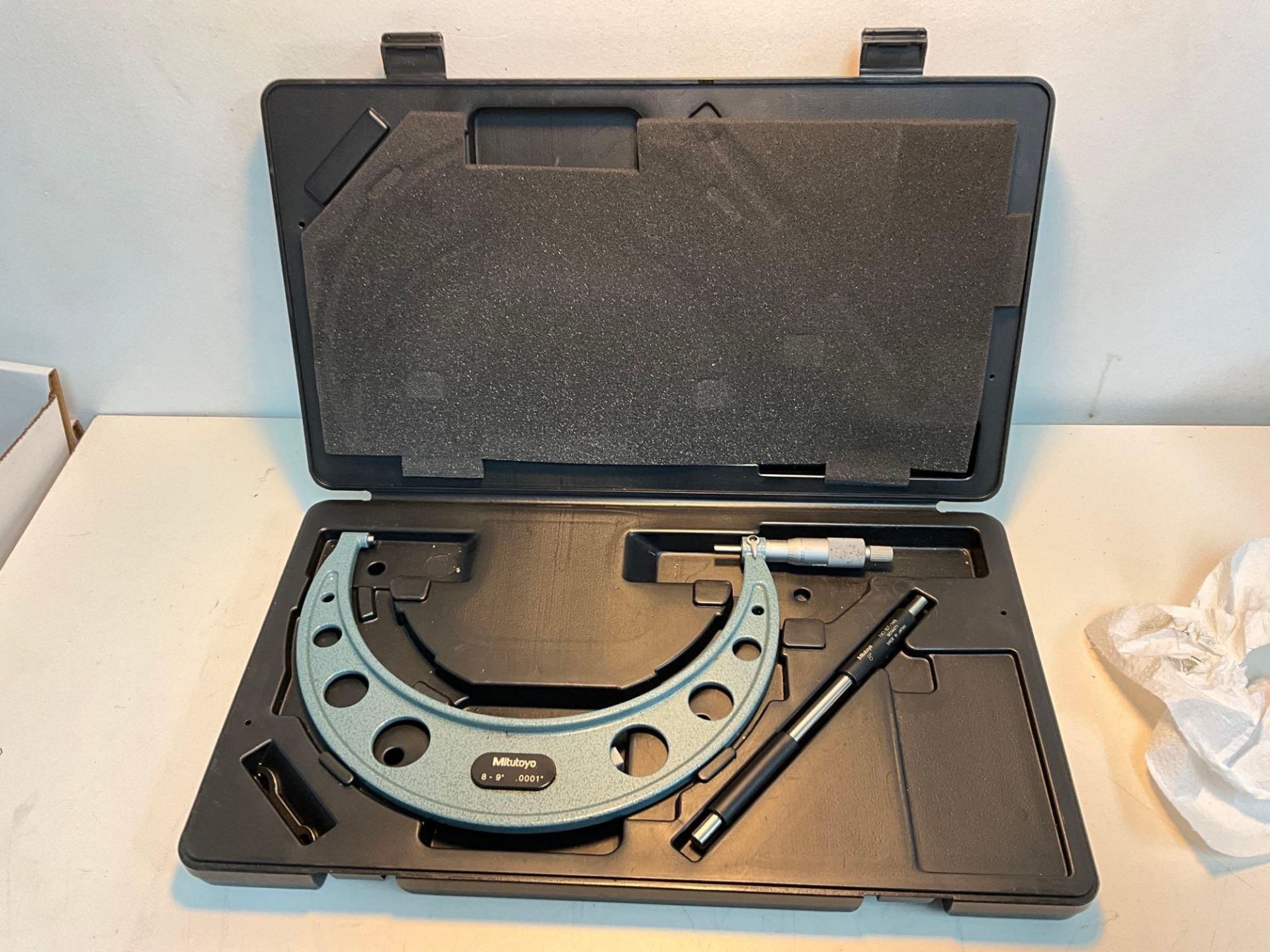 MITUTOYO 8-9" OUTSIDE MICROMETER WITH CASE