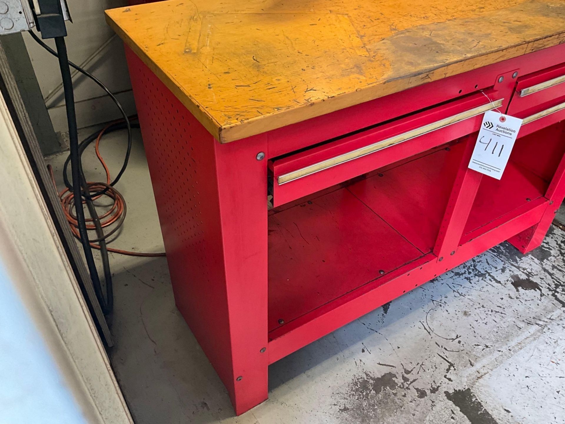 RED WORKBENCH TOOLBOX WORKSTATION - Image 10 of 16