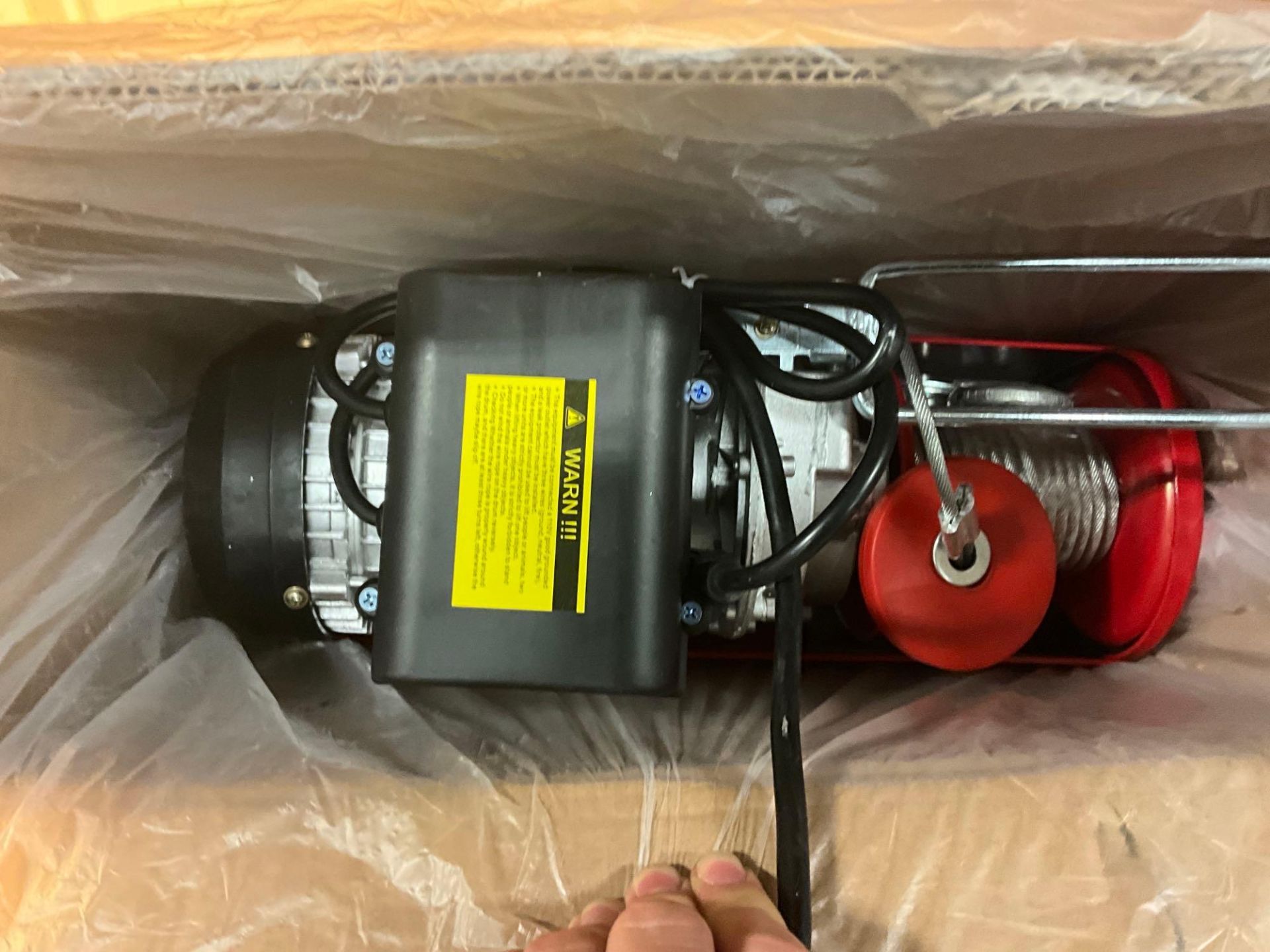 NEW IN BOX ELECTRIC HOIST - Image 3 of 5