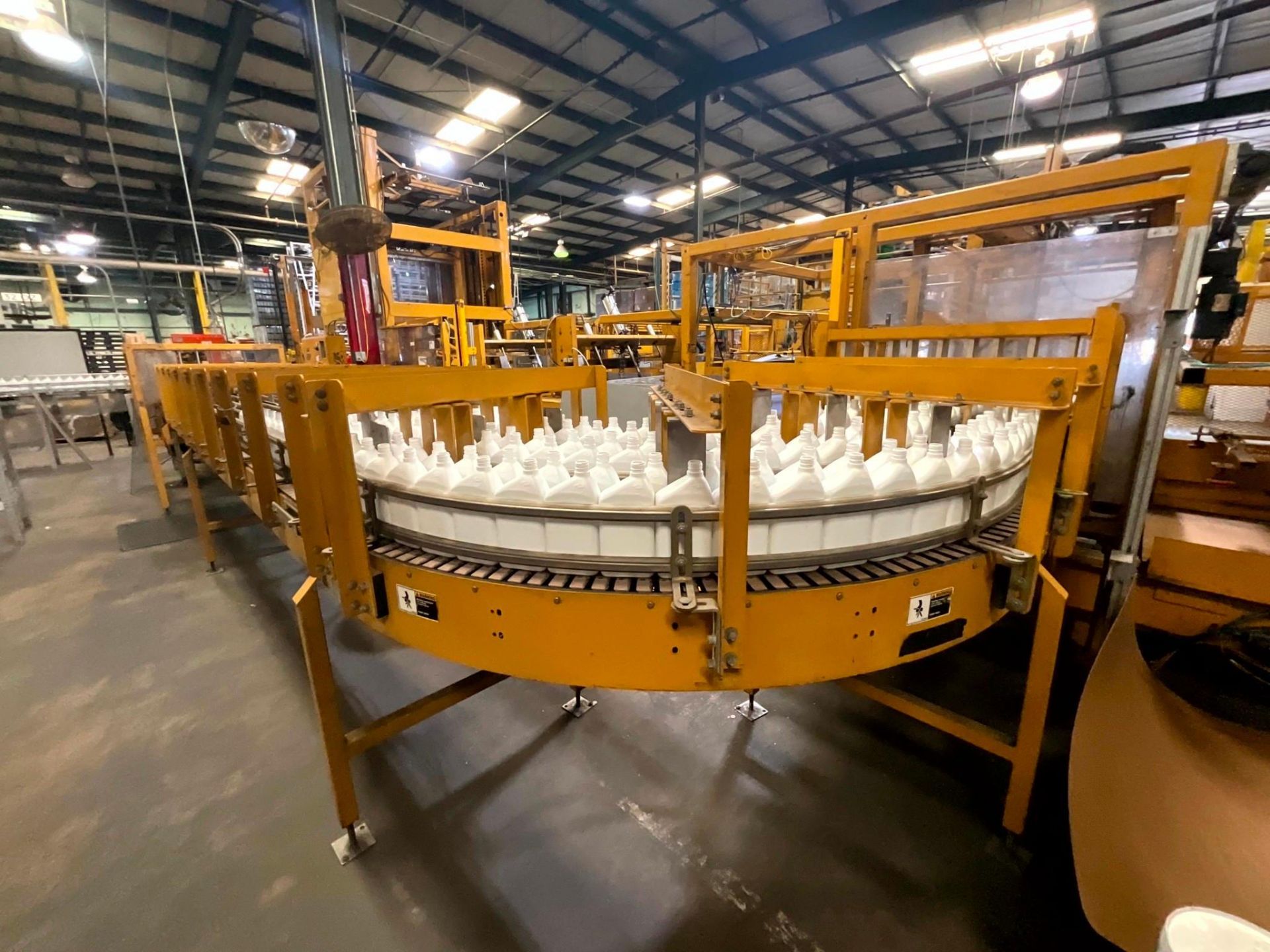 ALPINE BOTTLE CONTAINER CONVEYOR SYSTEM - Image 8 of 22