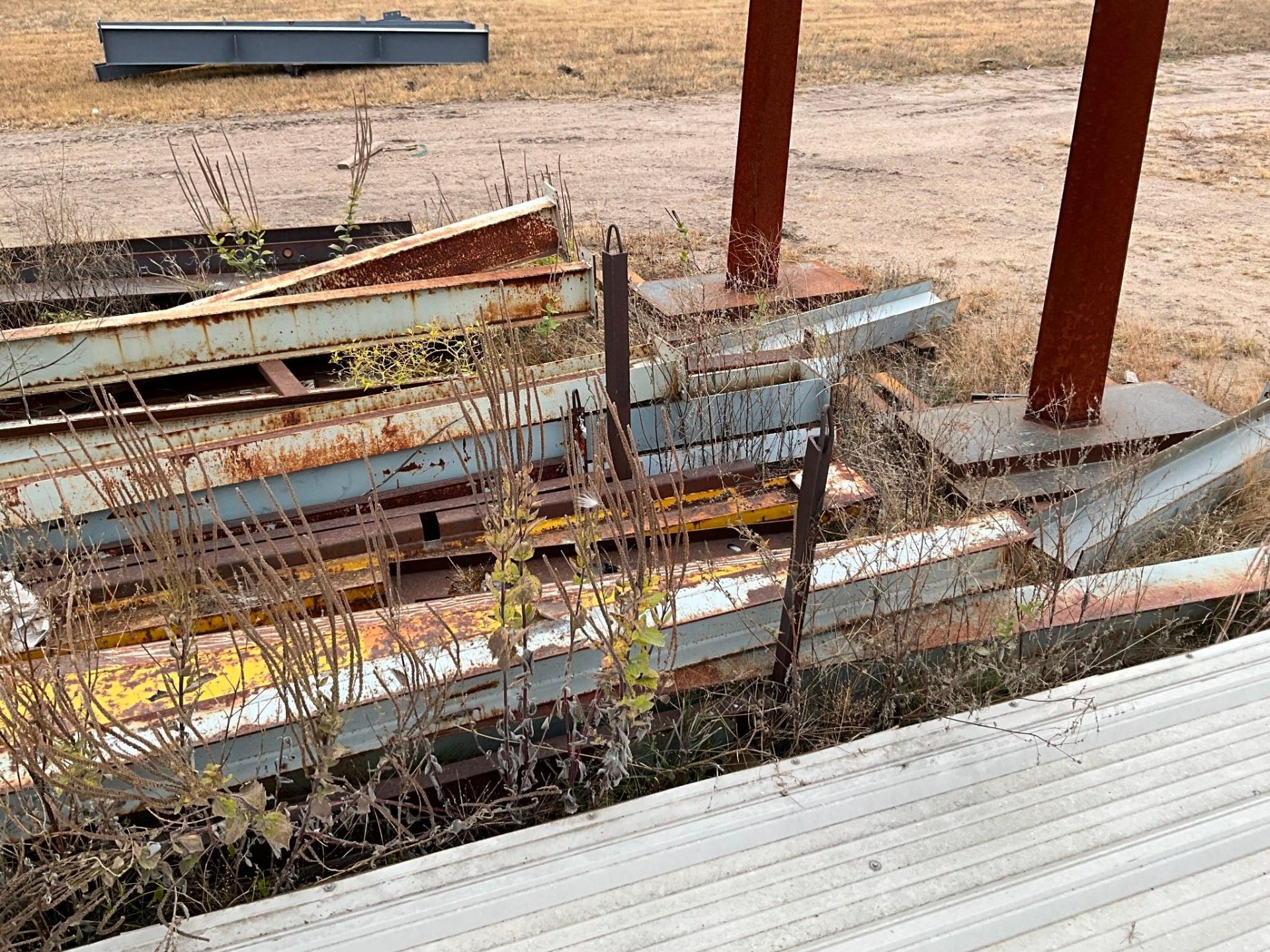 I-BEAMS, 2 BUNDLES, WITH CONVEYOR - Image 6 of 29