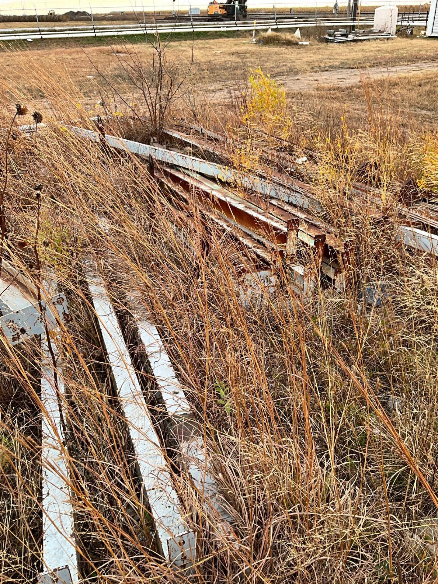 I-BEAMS, 2 BUNDLES, WITH CONVEYOR - Image 15 of 29